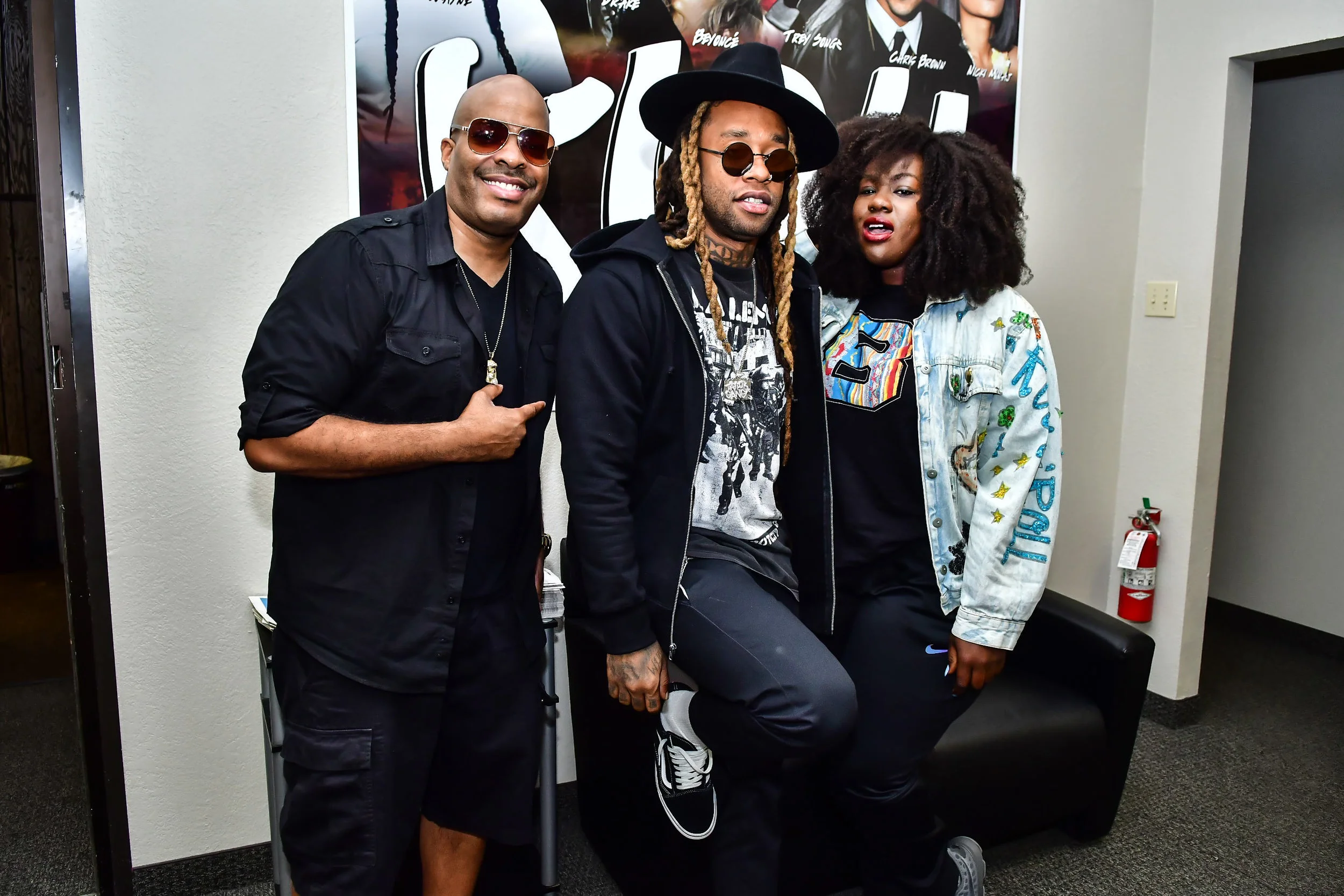 AnnieDevineTX_Ty_DallasPromo-51.jpg