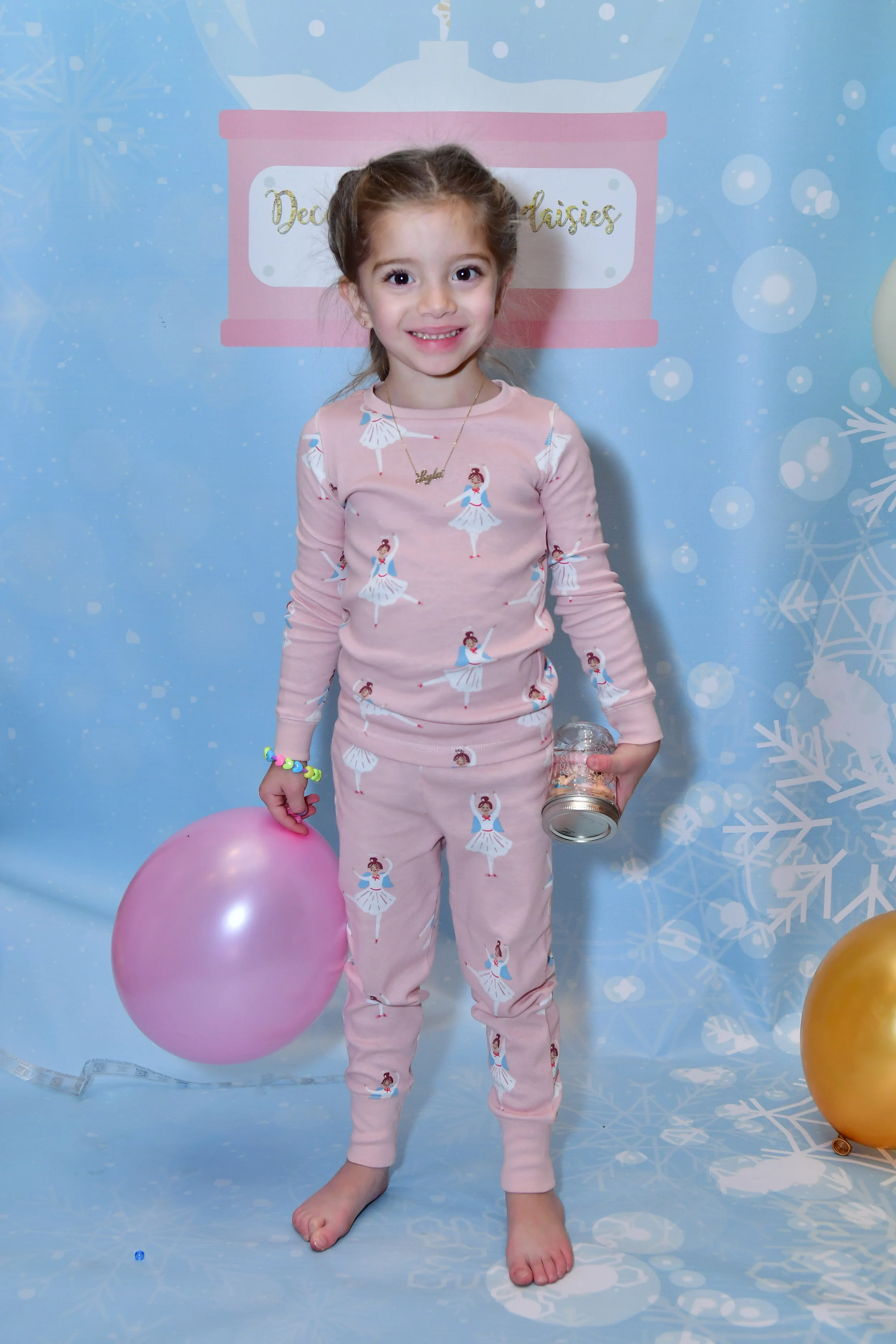 DecemberBirthdays_AnnieDevineTX-5.jpg