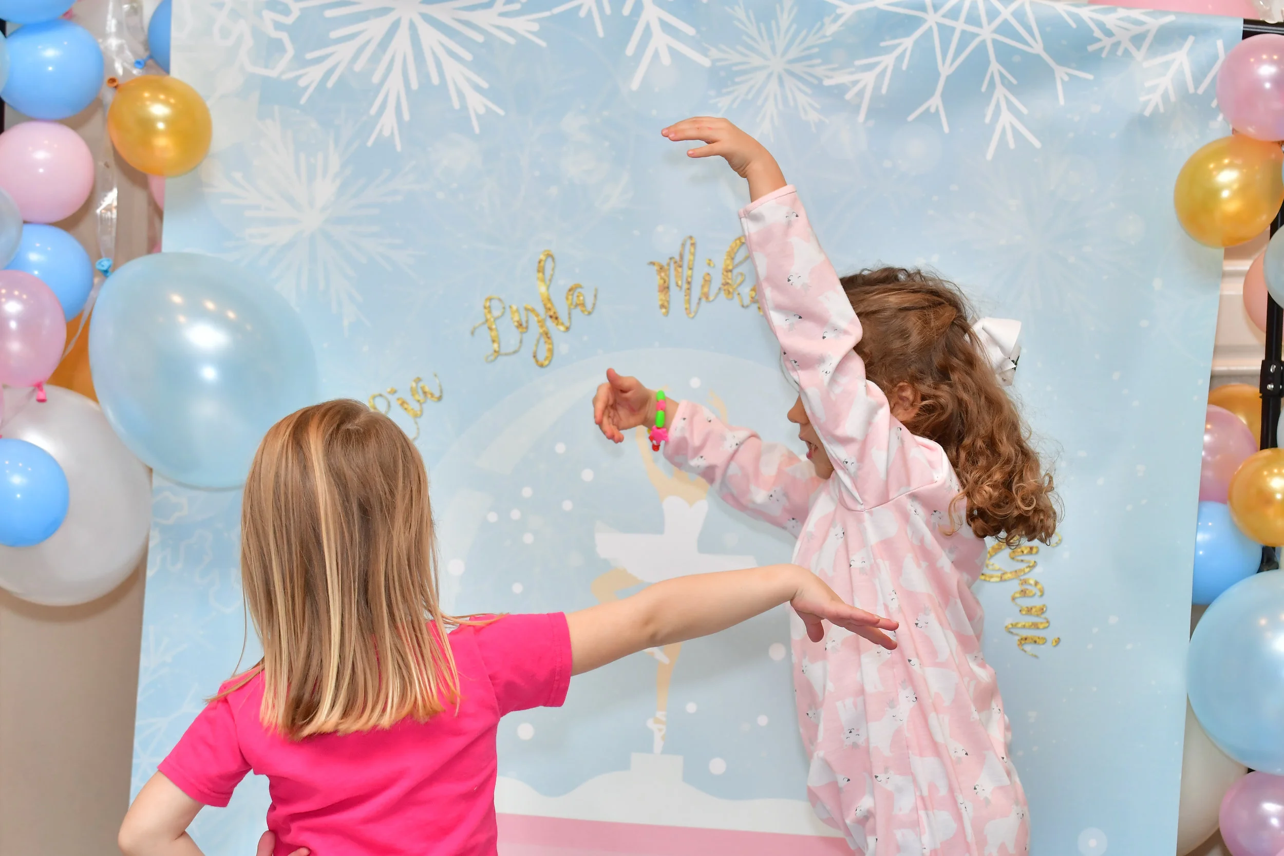 DecemberBirthdays_AnnieDevineTX-101.jpg