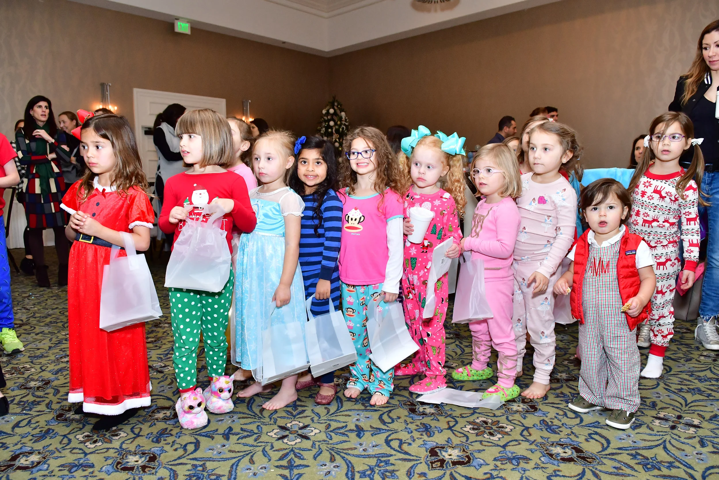 DecemberBirthdays_AnnieDevineTX-120.jpg
