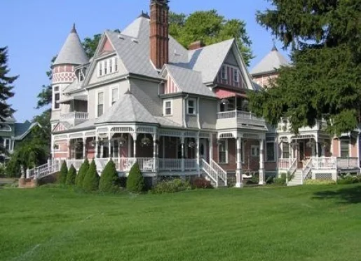heatherhouse.jpg