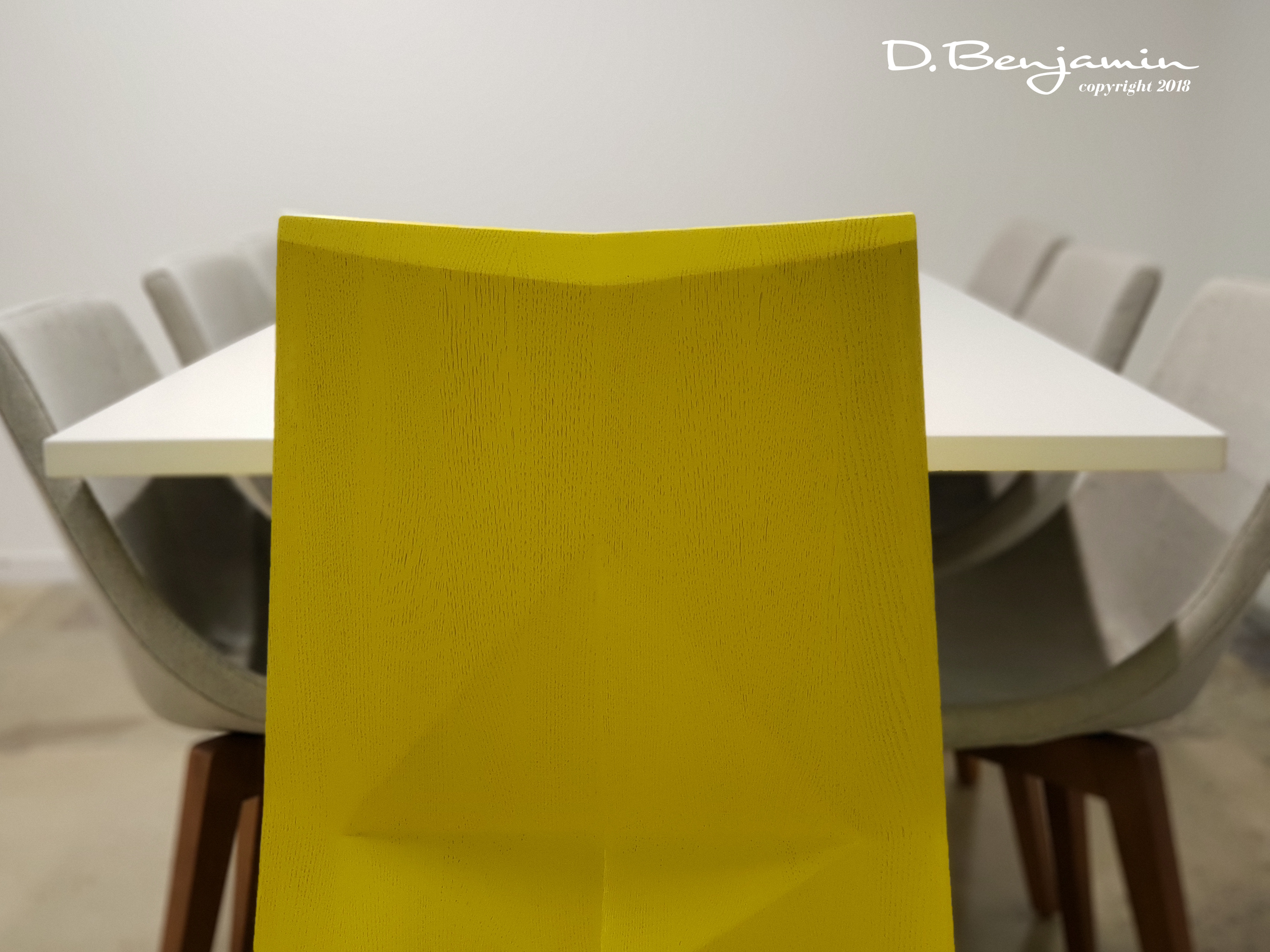 November Chair in Electric
