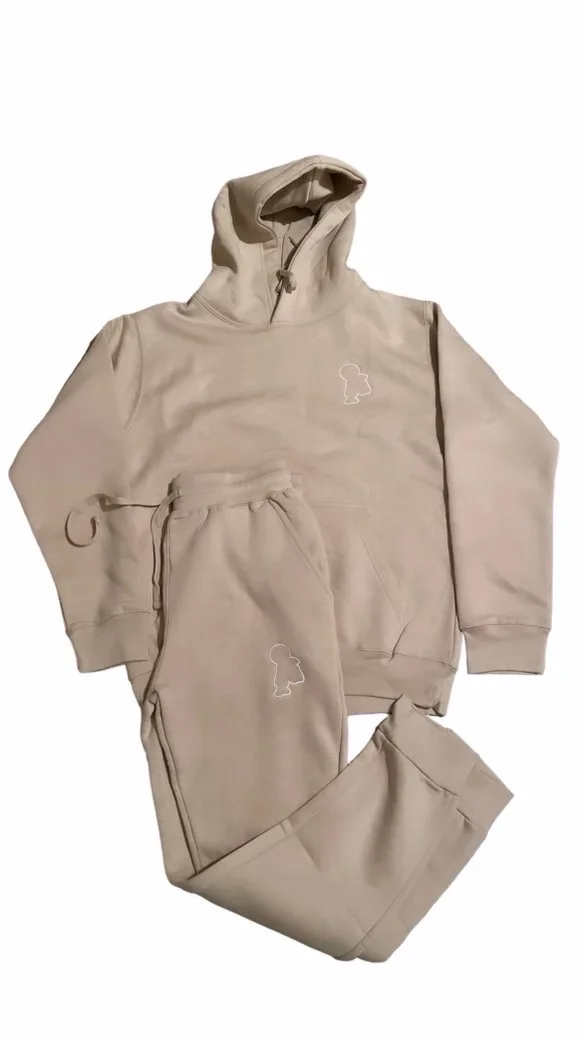 Tan Silhouette Born Rich