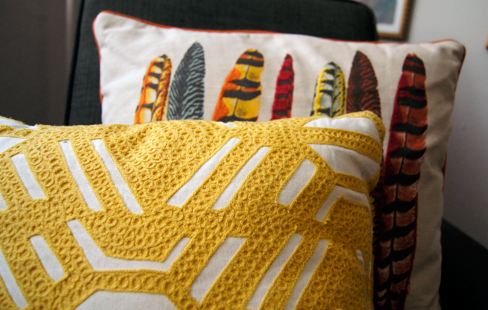 Boho-Pillows-Yellow-Red-Orande-Feather.png