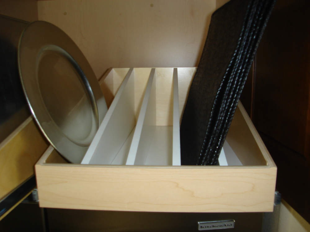 Slotted Storage For Pans
