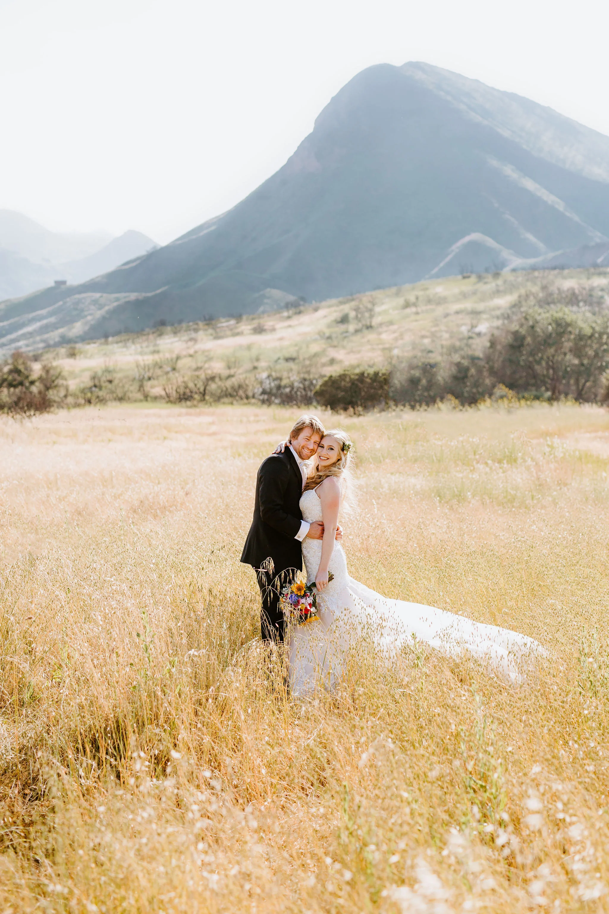 MalibouLakeWedding_Geoff&LyndsiPhotography_Kat&Matt_Romantics2.jpg