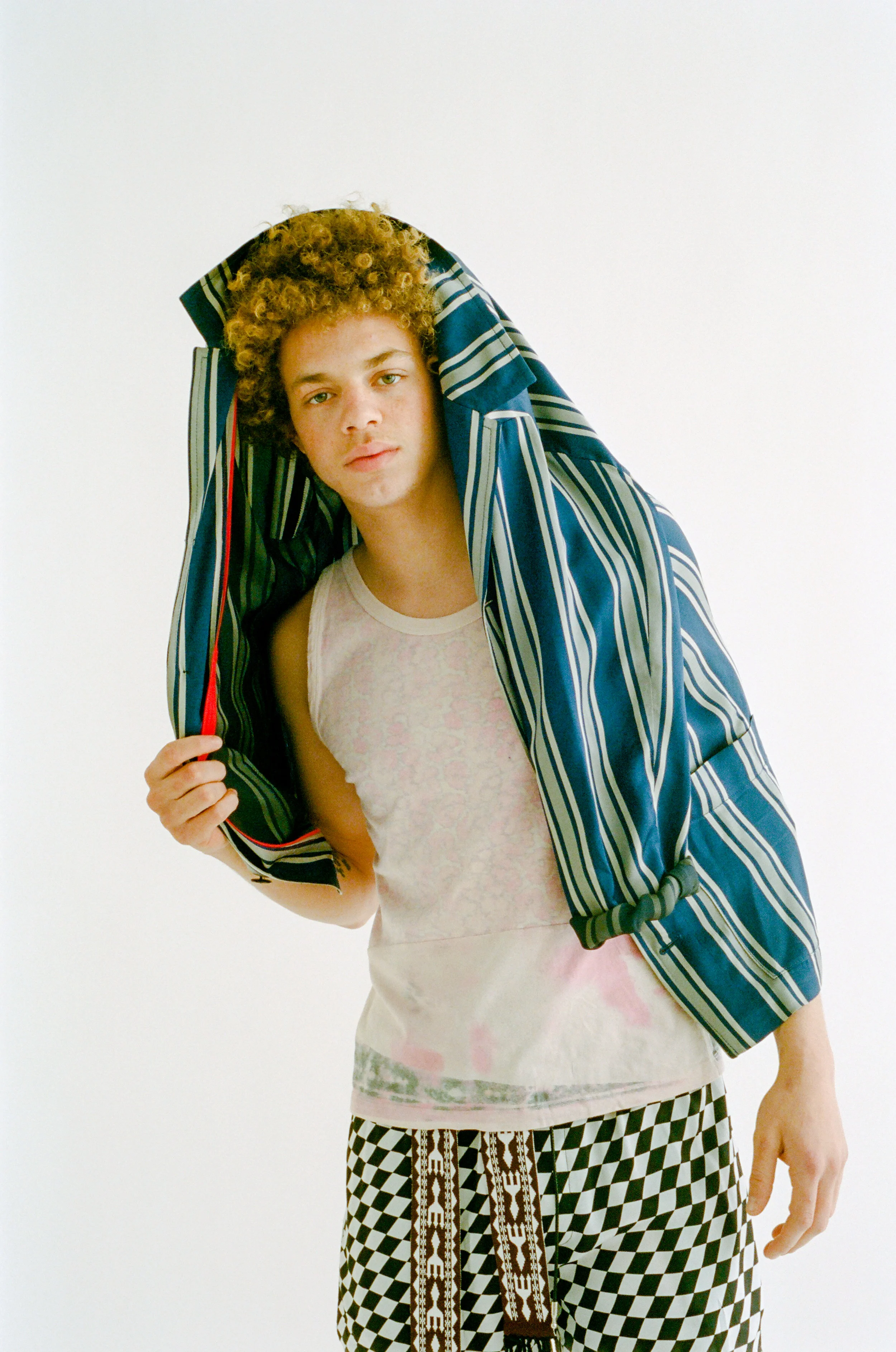 KEEON_LOOK 10010.jpg