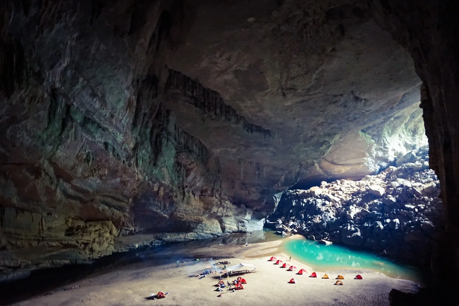 PHONG NHA - HILLS AND CAVES!