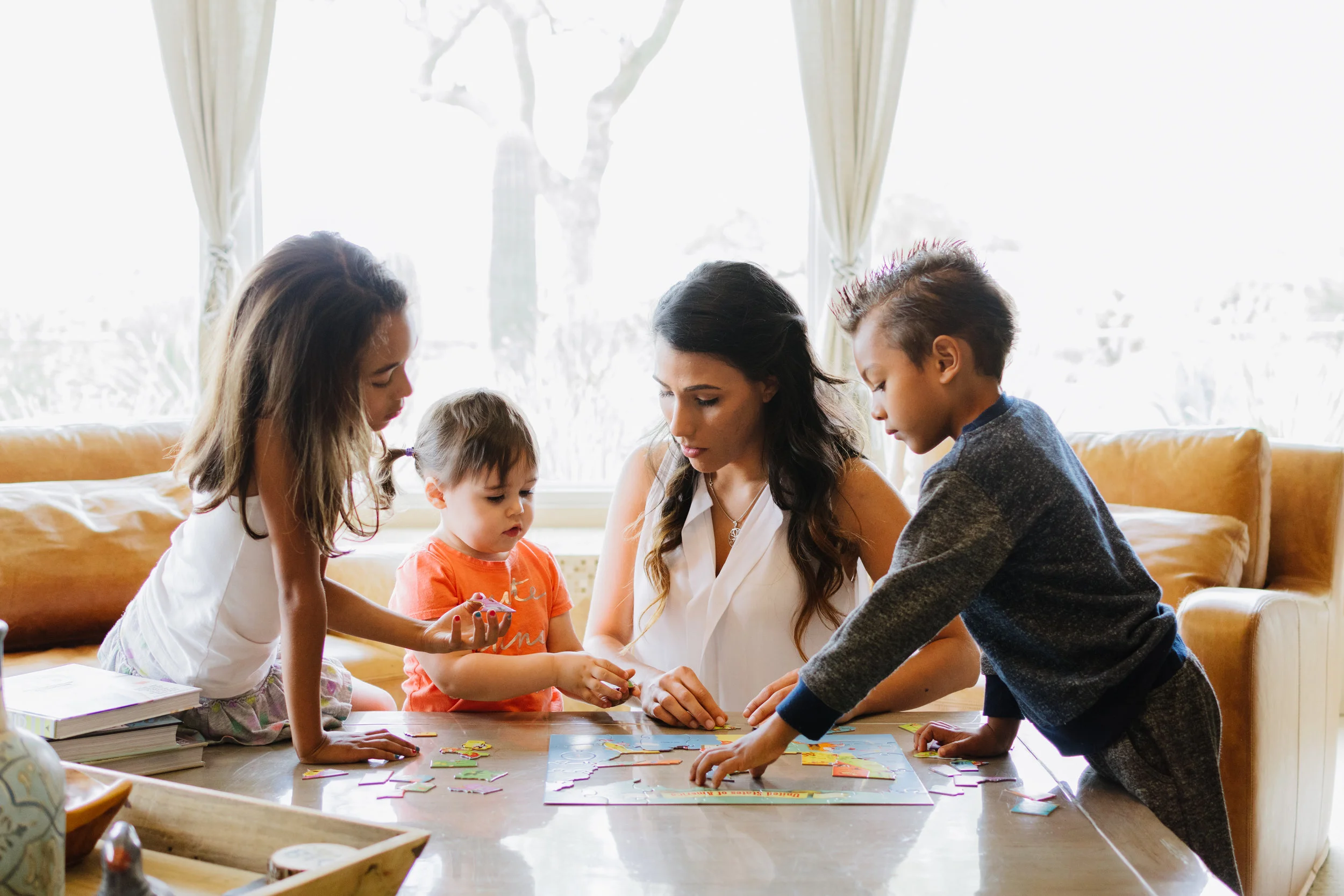 High-Profile Travel &amp; Bilingual in Spanish Nanny Needed | Scottsdale, AZ 