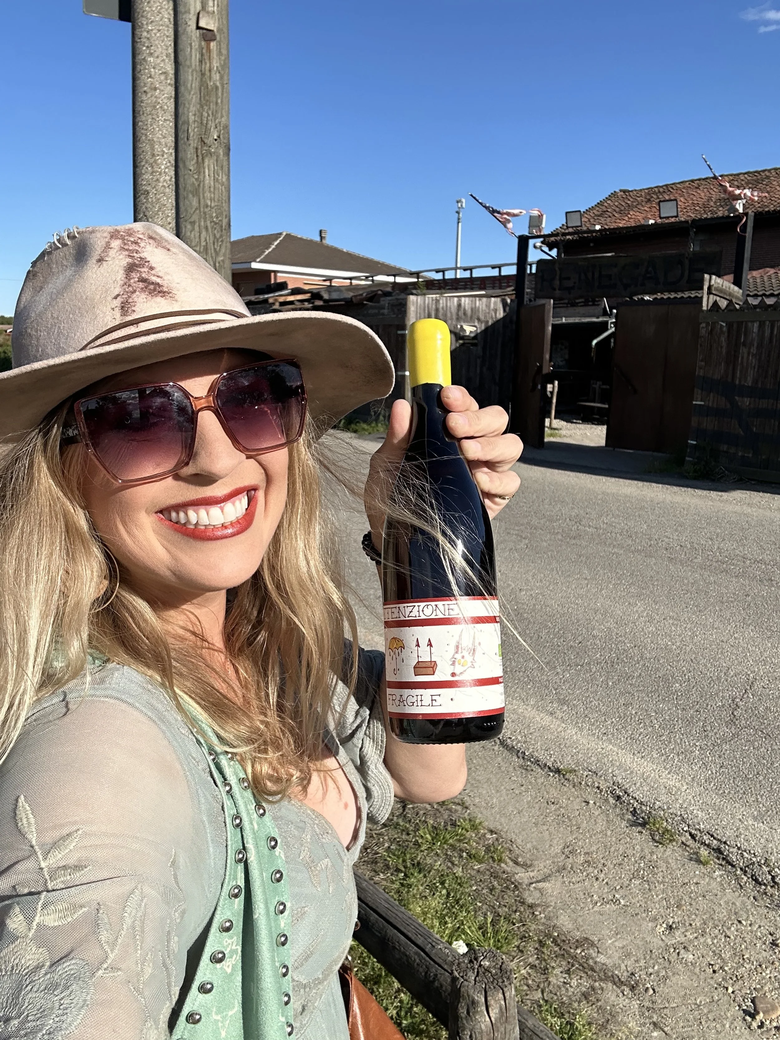 MUST HAVES for my ITALY WINE TASTING TRIP!