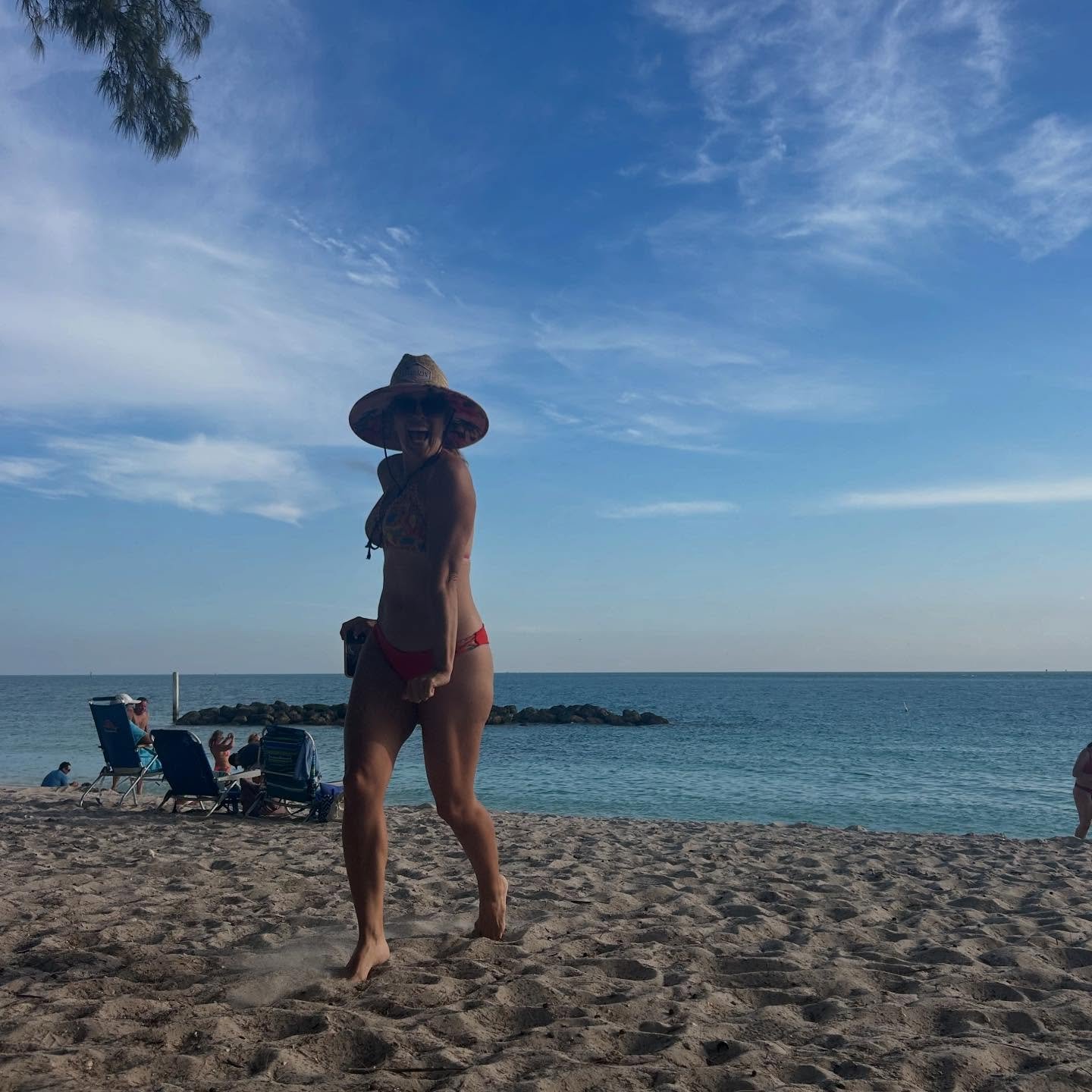 My Sunday!!! 🏝️had a day off!  what did y&rsquo;all do?
&ldquo;Love should be easy, as natural as breathing, like a Sunday morning drive beside the Carolina beaches&hellip;&rdquo;
Music &amp; Lyrics by @ericasunshinelee 
Co-Produced &amp; Engineered