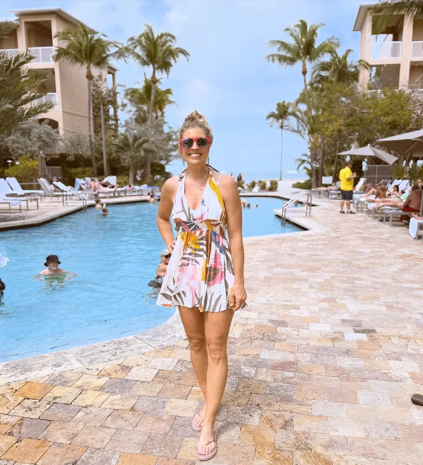 What&rsquo;s your fave poolside drink &amp; tag who you&rsquo;re bringing! 🍹🏊&zwj;♀️ Shows all week before I head out west!!!
&mdash;link in bio! 
🏝️
#KeyWest #PoolBarLife #TropRockQueen #tropicalRock #floridakeys 
🏝️
Monday @kikissandbar 
Tuesda