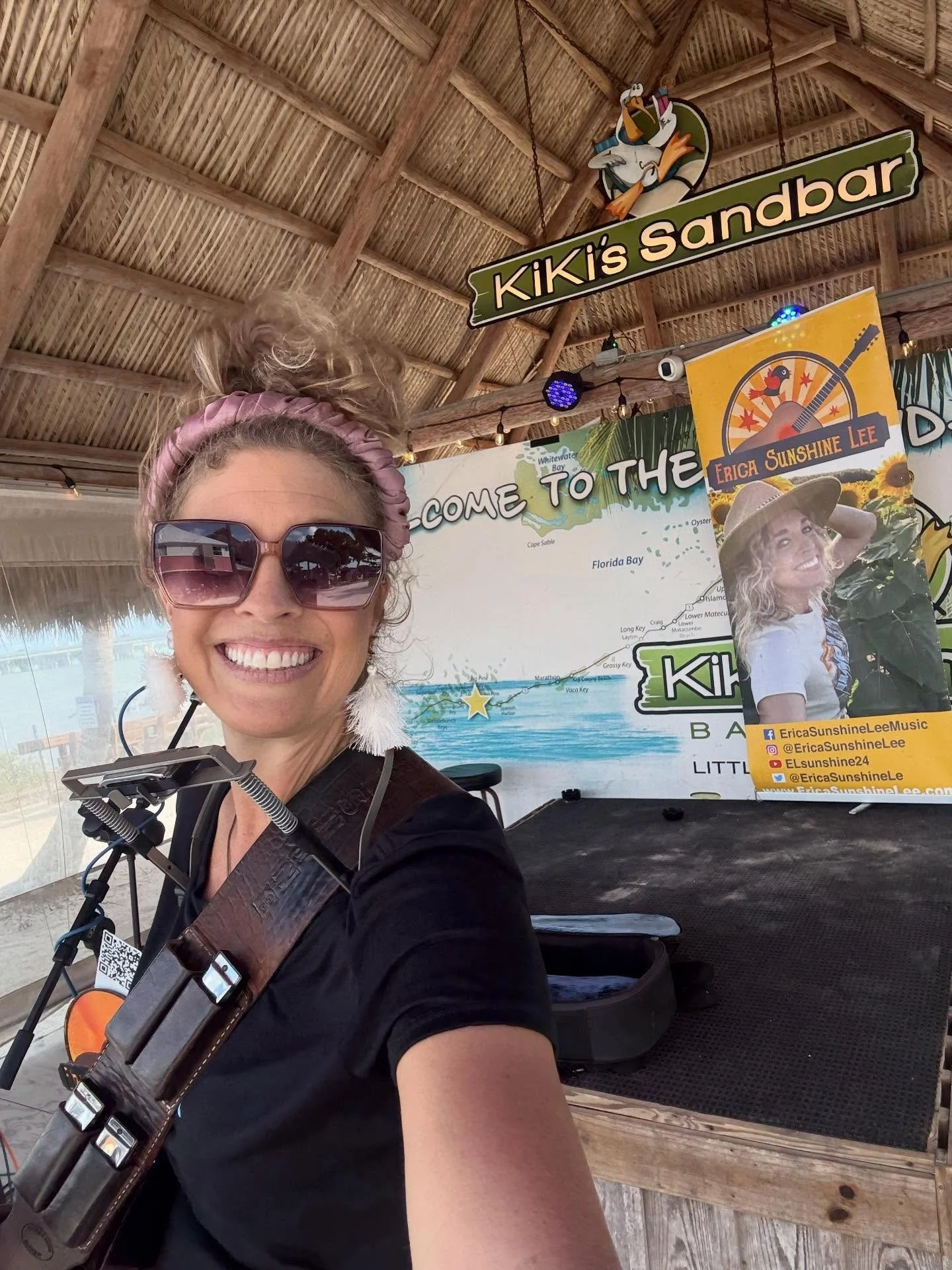Had a great time @kikissandbar yesterday! 
Be back there in May! 
4 more Keys shows this week then Arizona this weekend MESA SATURDAY &amp; PHOENIX SUNDAY 
But first&hellip;🏝️
See y&rsquo;all tonight @boondocksflkeys  6-9
Wed @sparkyslanding 
Thursd