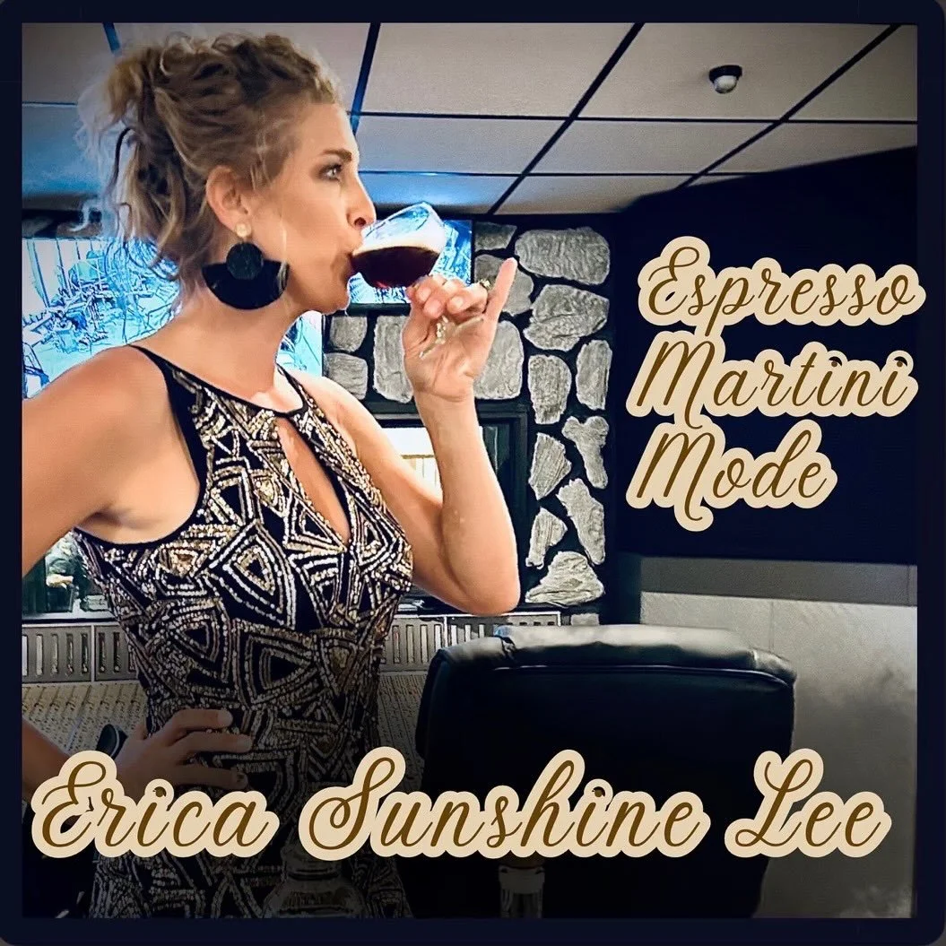 Who else loves espresso martinis??? ☕️ 🍸 
Tag my song ➡️&ldquo;espresso martini mode&rdquo; in your pics while you&rsquo;re in it&hellip;
#pinkiesUp #espressomartini #espressomartinimode @betterthansexdesserts 
Happy Honeymoon 💕🥂@oliviabrooklyndia