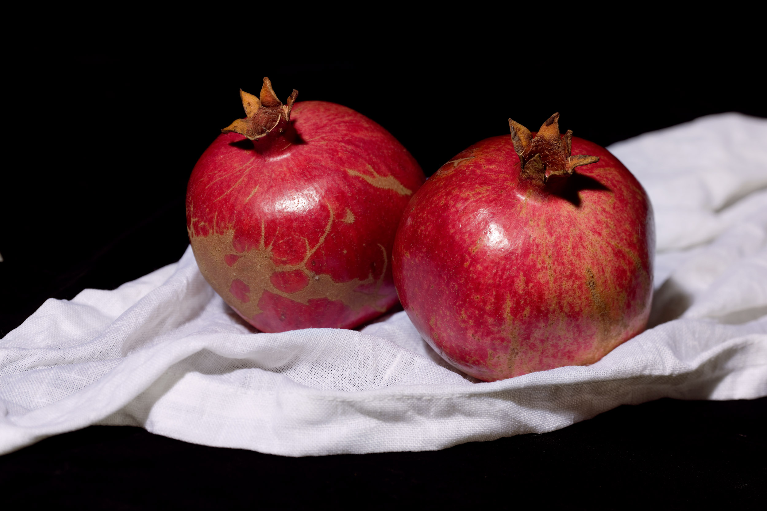  Pomegranates 