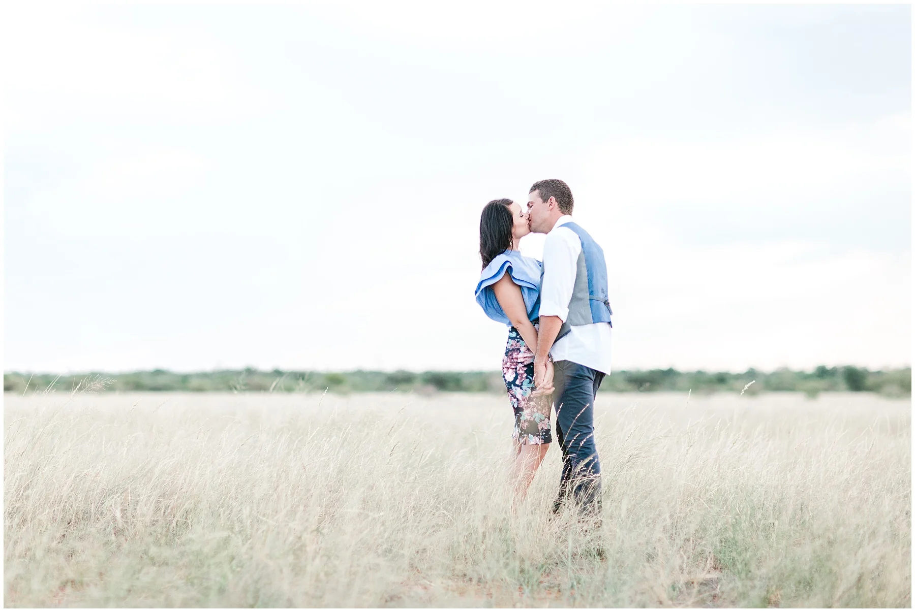 AliciaLandman_JoleneandZander_Wedding_The Pretty Blog_0389.jpg