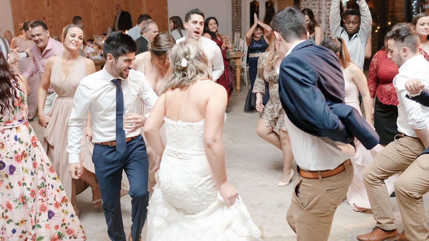 AliciaLandman_LaceOnTimber_Alex&Kendal00134.jpg