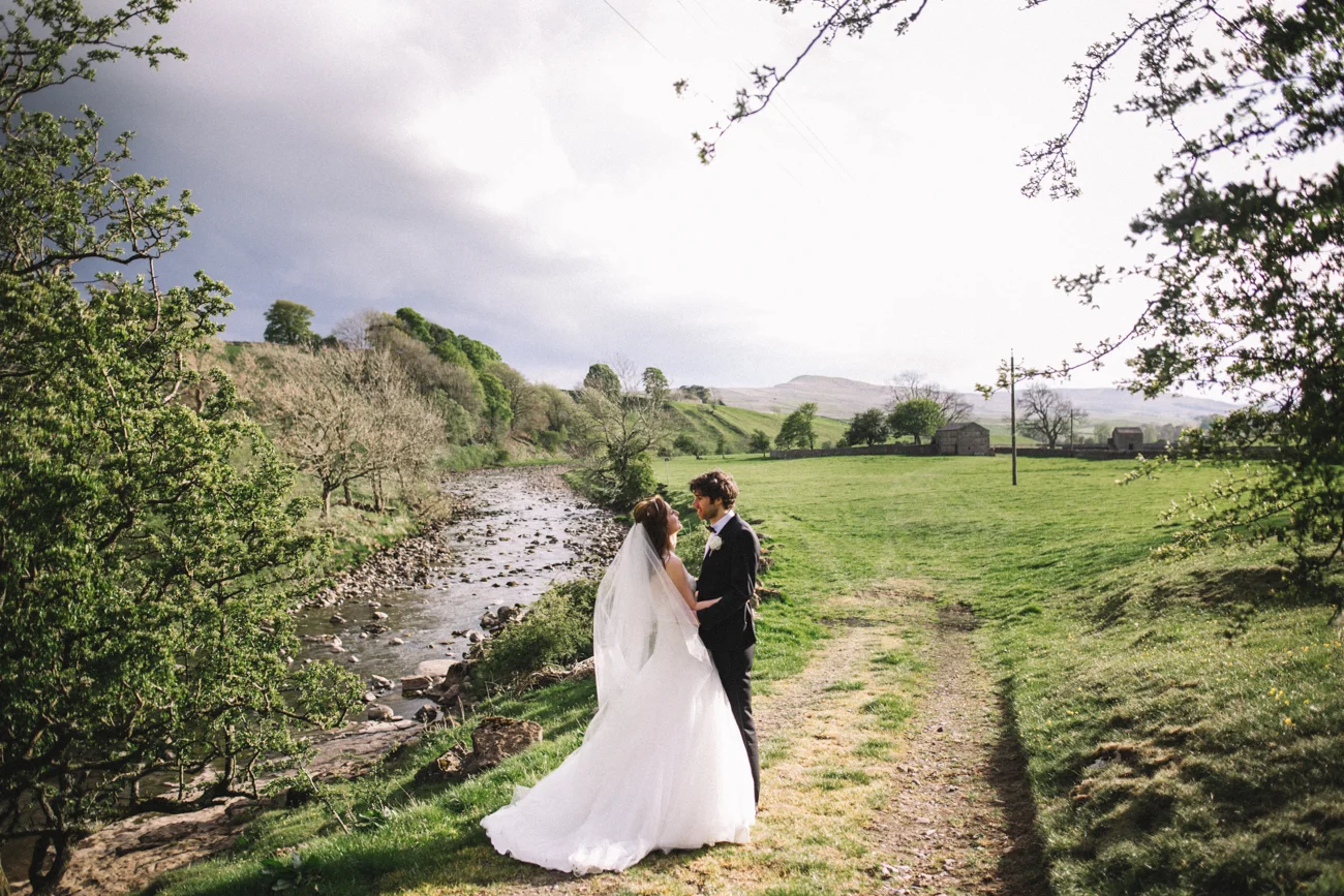 yorkshire-yorebridge-house-wedding-0030.jpg