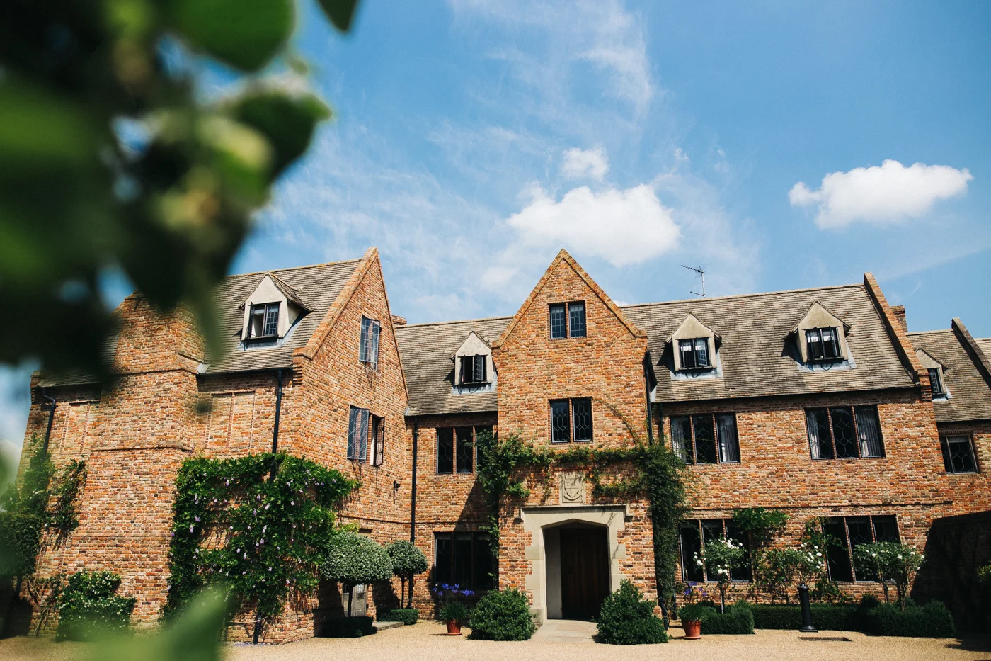 OLD-HALL-ELY-WEDDING-CAMBRIDGE-PHOTOGRAPHER-CAMBRIDGESHIRE-0003.jpg