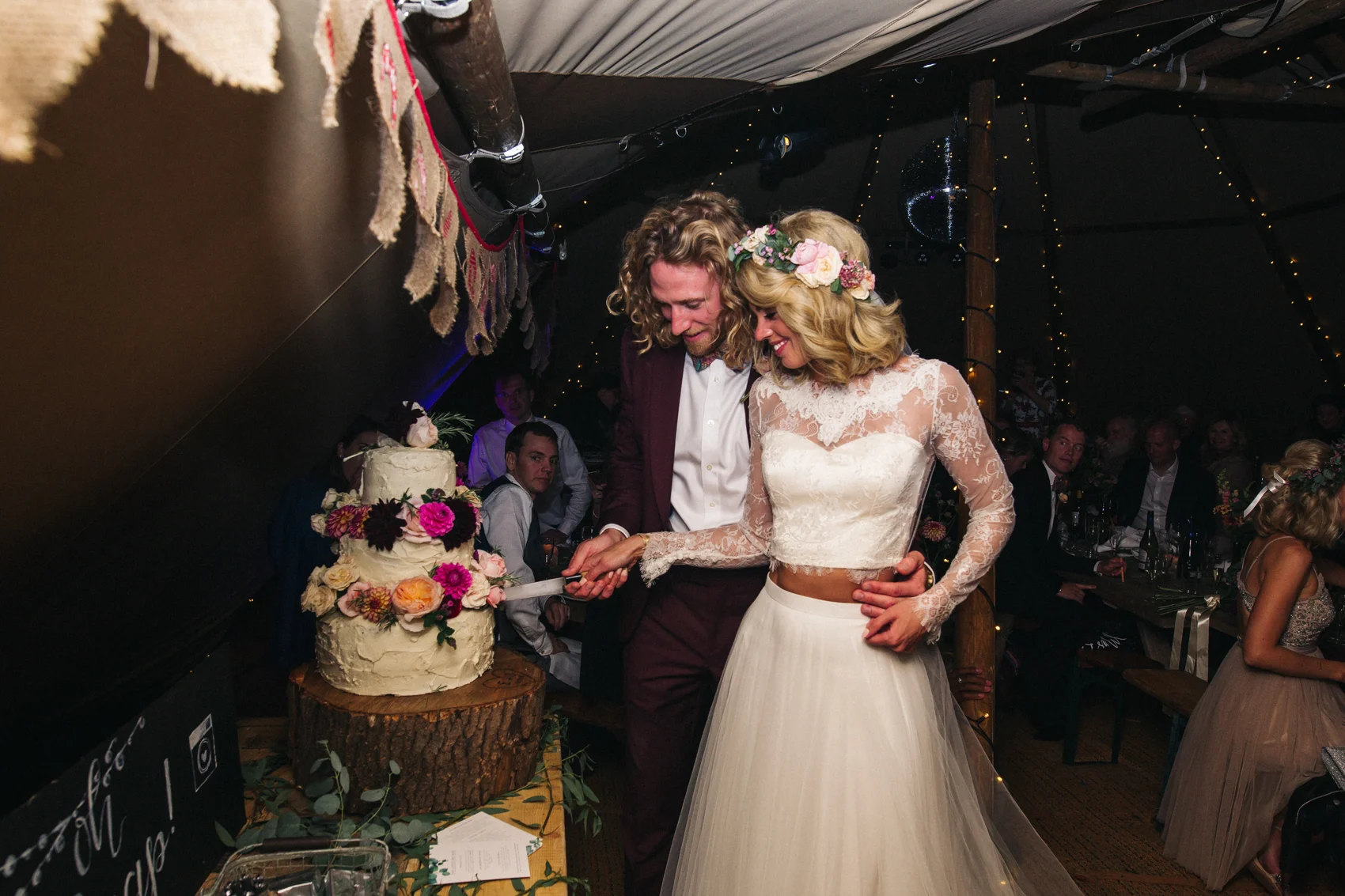 brighton-london-wedding-photographer-photography-creative-relaxed-tipi-wedding-0097.jpg
