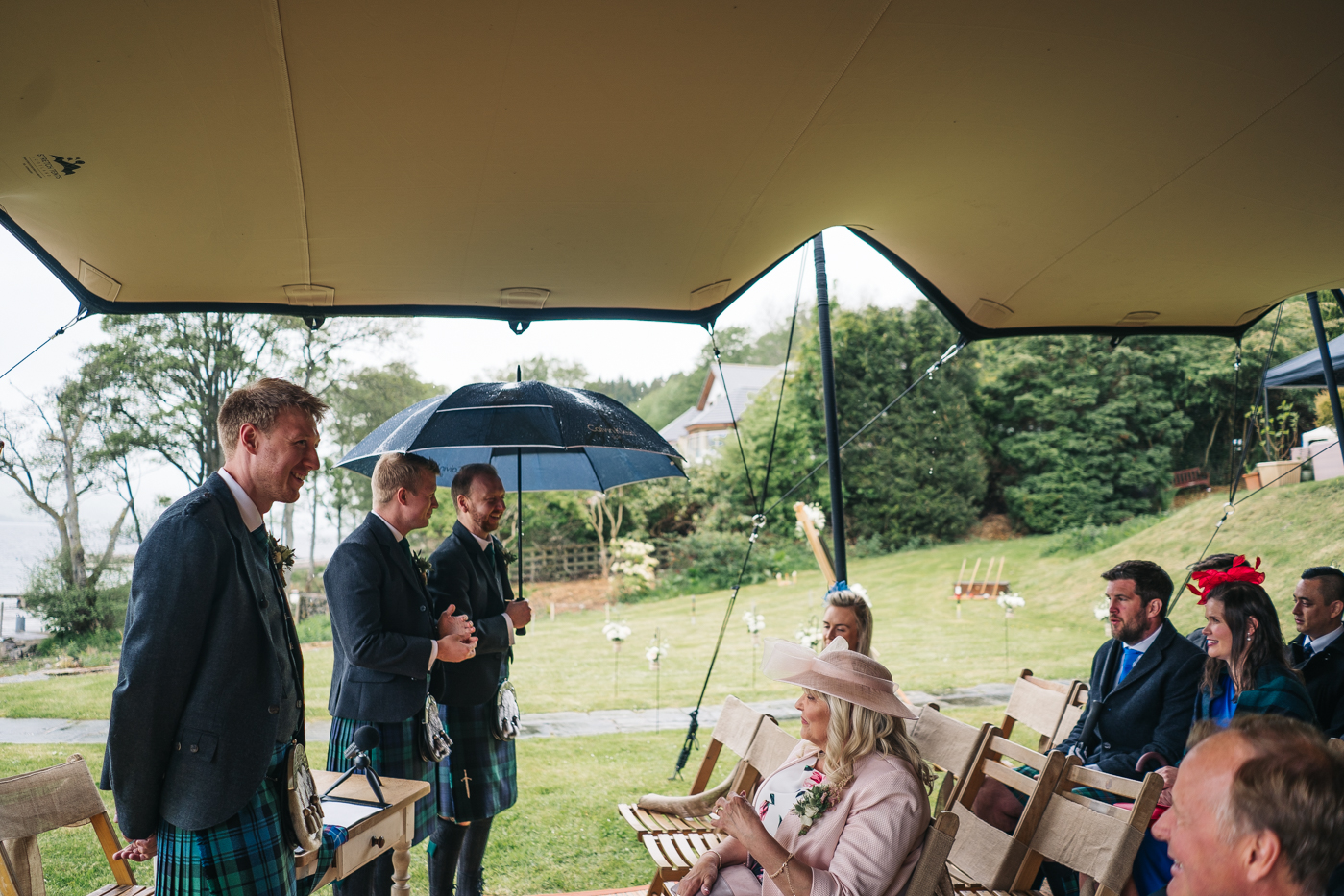 scottish-wedding-trossachs-loch-tay-highlannds-relaxed-photography-photographer-0014.jpg