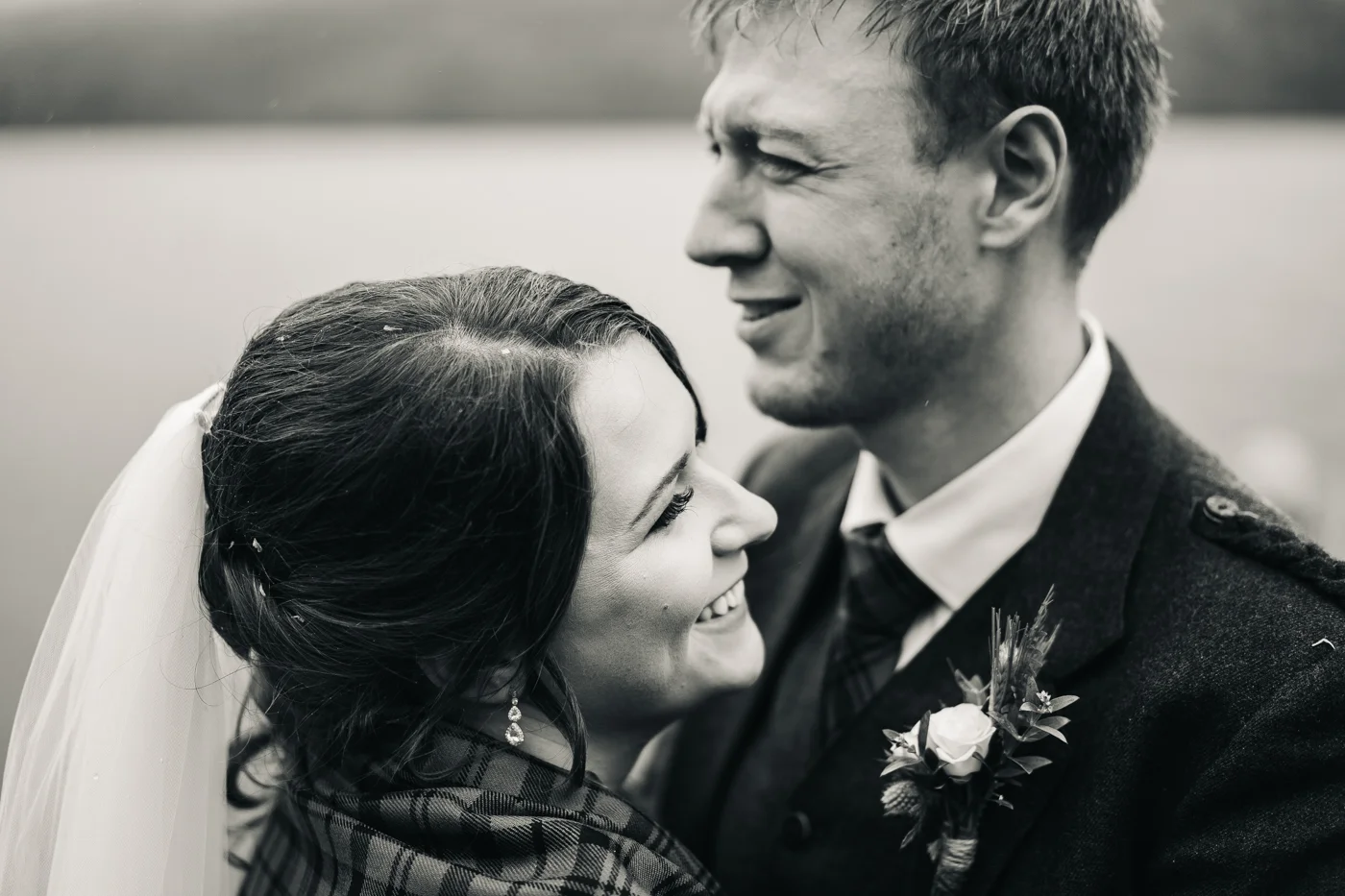 scottish-wedding-trossachs-loch-tay-highlannds-relaxed-photography-photographer-0038.jpg