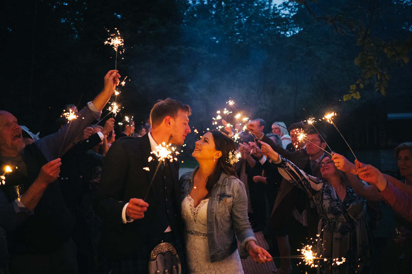 scottish-wedding-trossachs-loch-tay-highlannds-relaxed-photography-photographer-0054.jpg