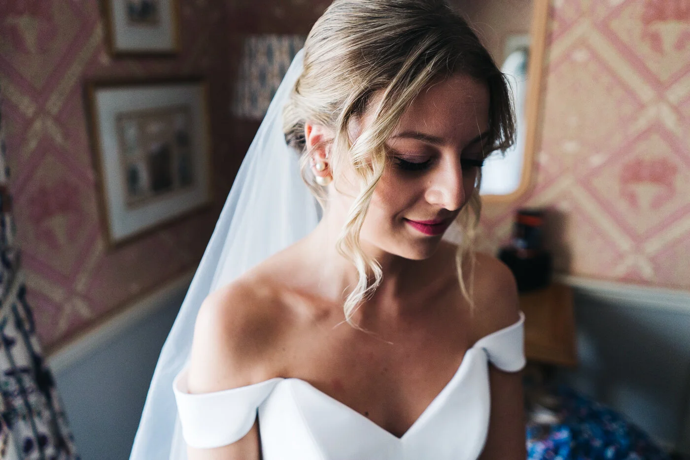 tithe-barn-bolton-abbey-north-yorkshire-cripps-wedding-photographer-creative-0012.jpg