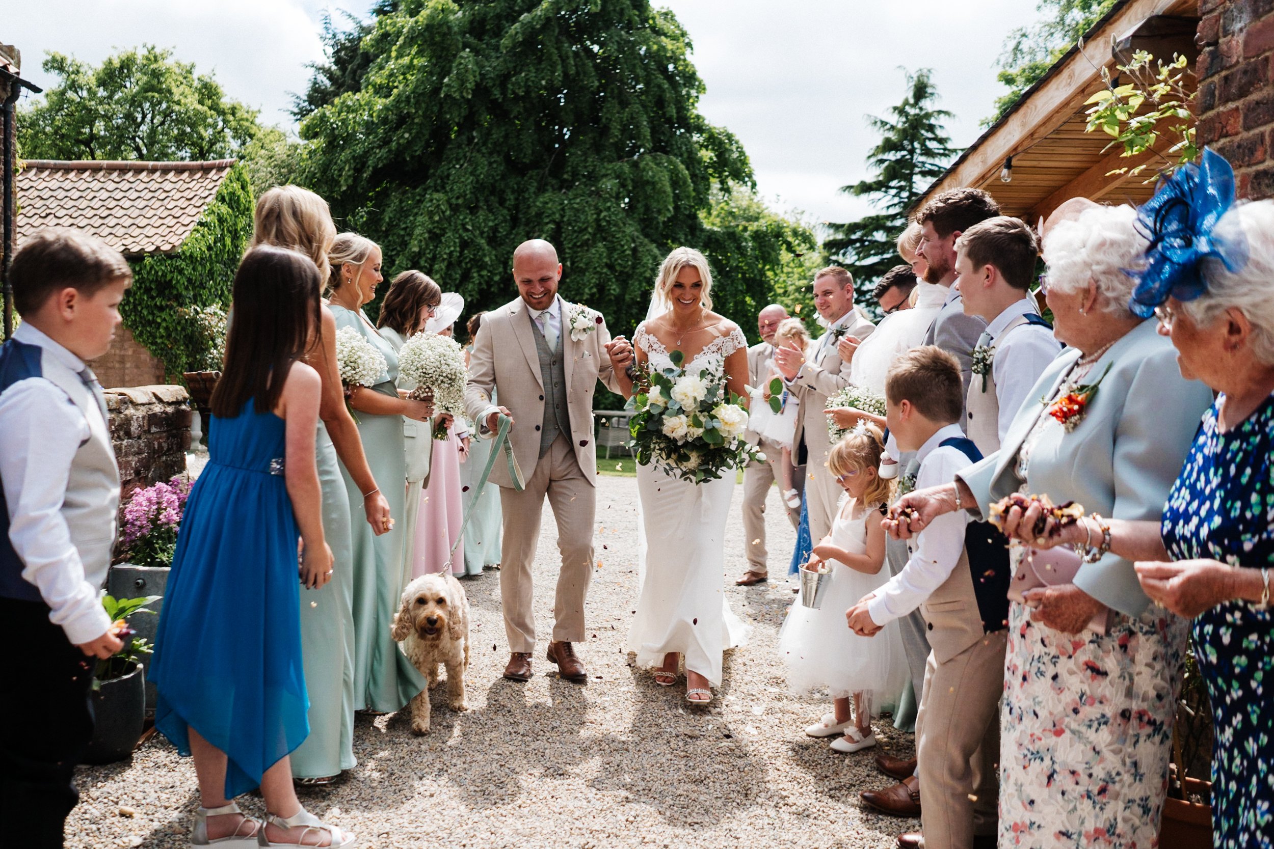 howard-court-wedding-north-yorkshire-wedding-photographer-barn-wedding-0074.jpg