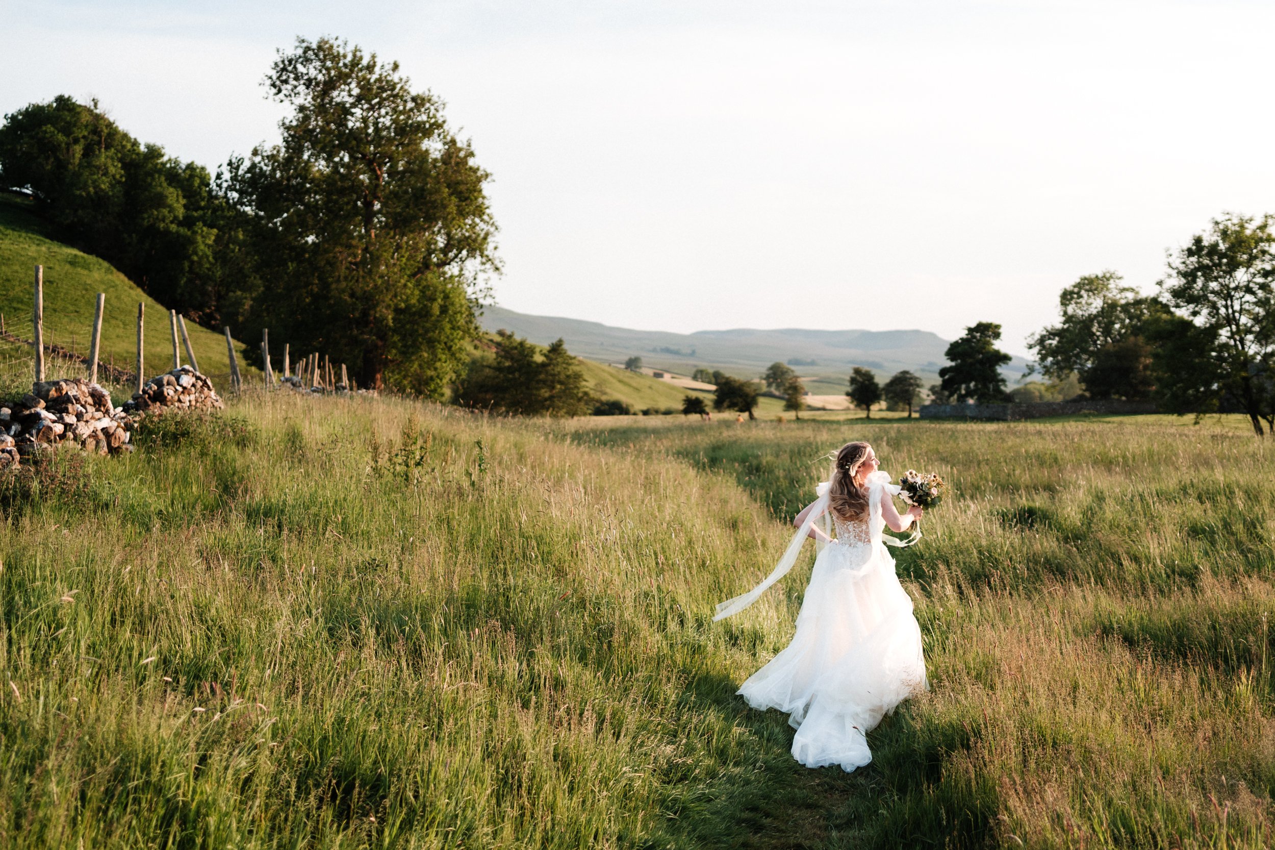 yorebridge-house-wedding-north-yorkshire-wedding-photographer-tipi-0101.jpg