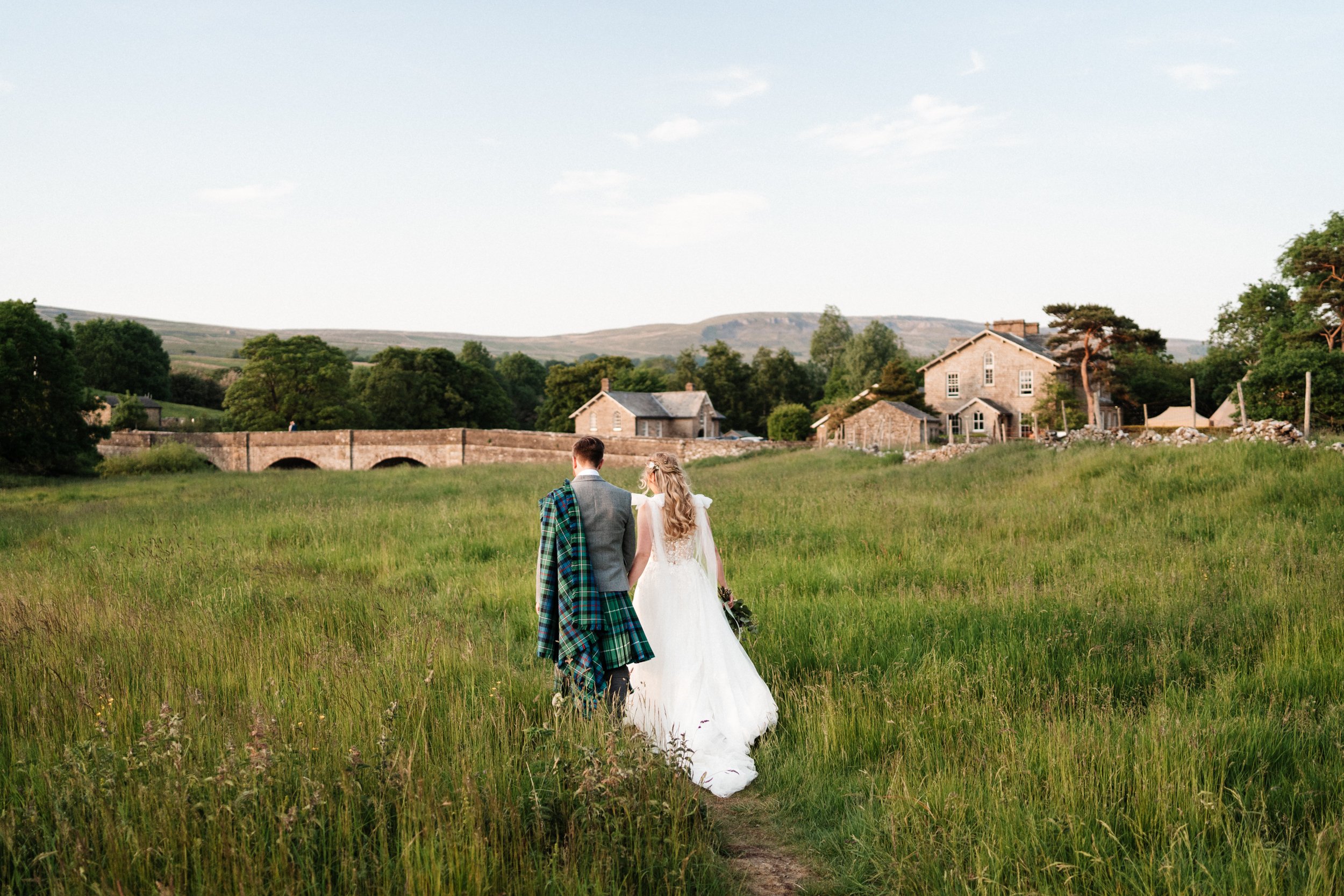 yorebridge-house-wedding-north-yorkshire-wedding-photographer-tipi-0114.jpg