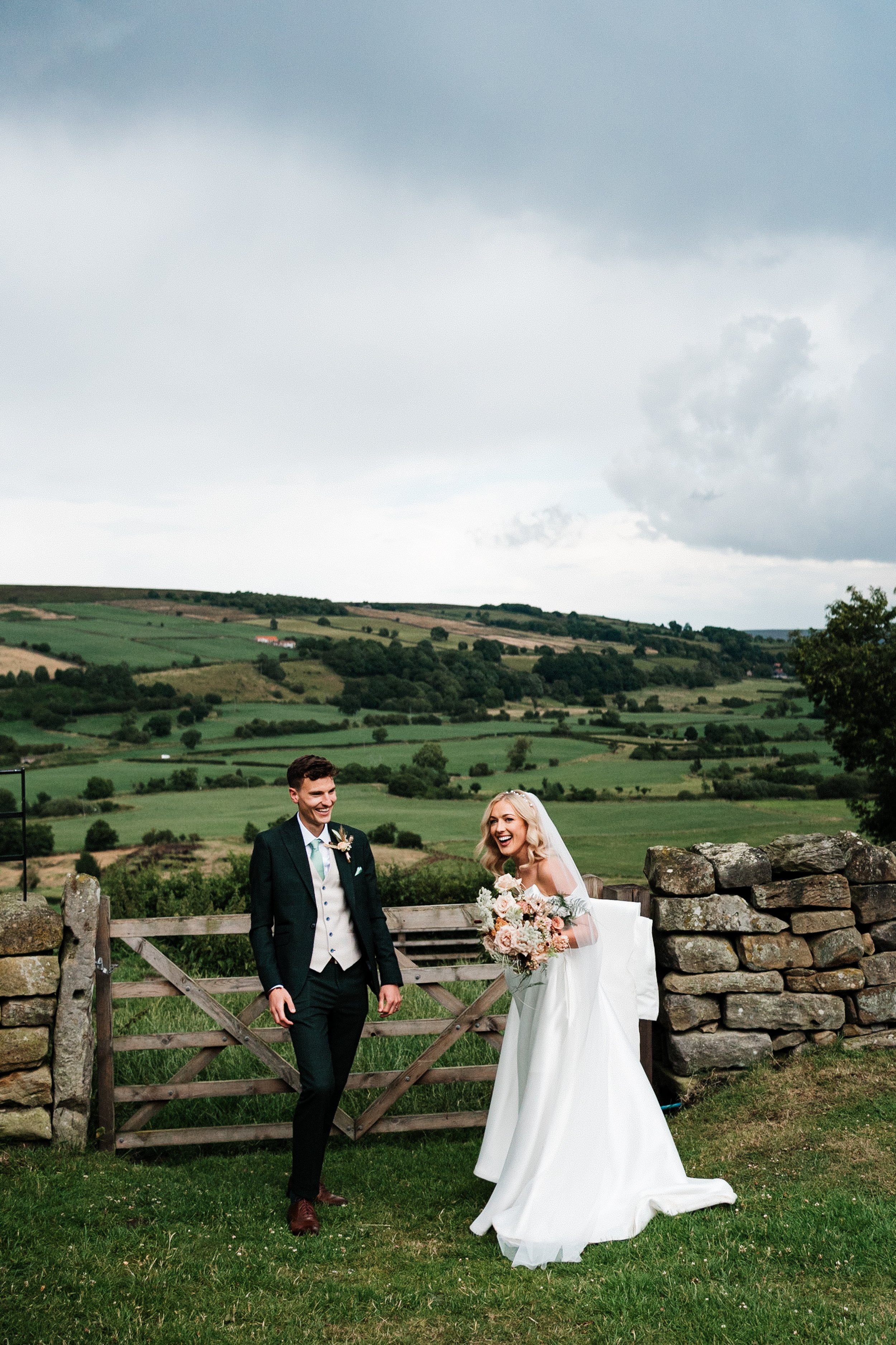 danby-castle-wedding-north-yorkshire-relaxed-wedding-photography-0055.jpg