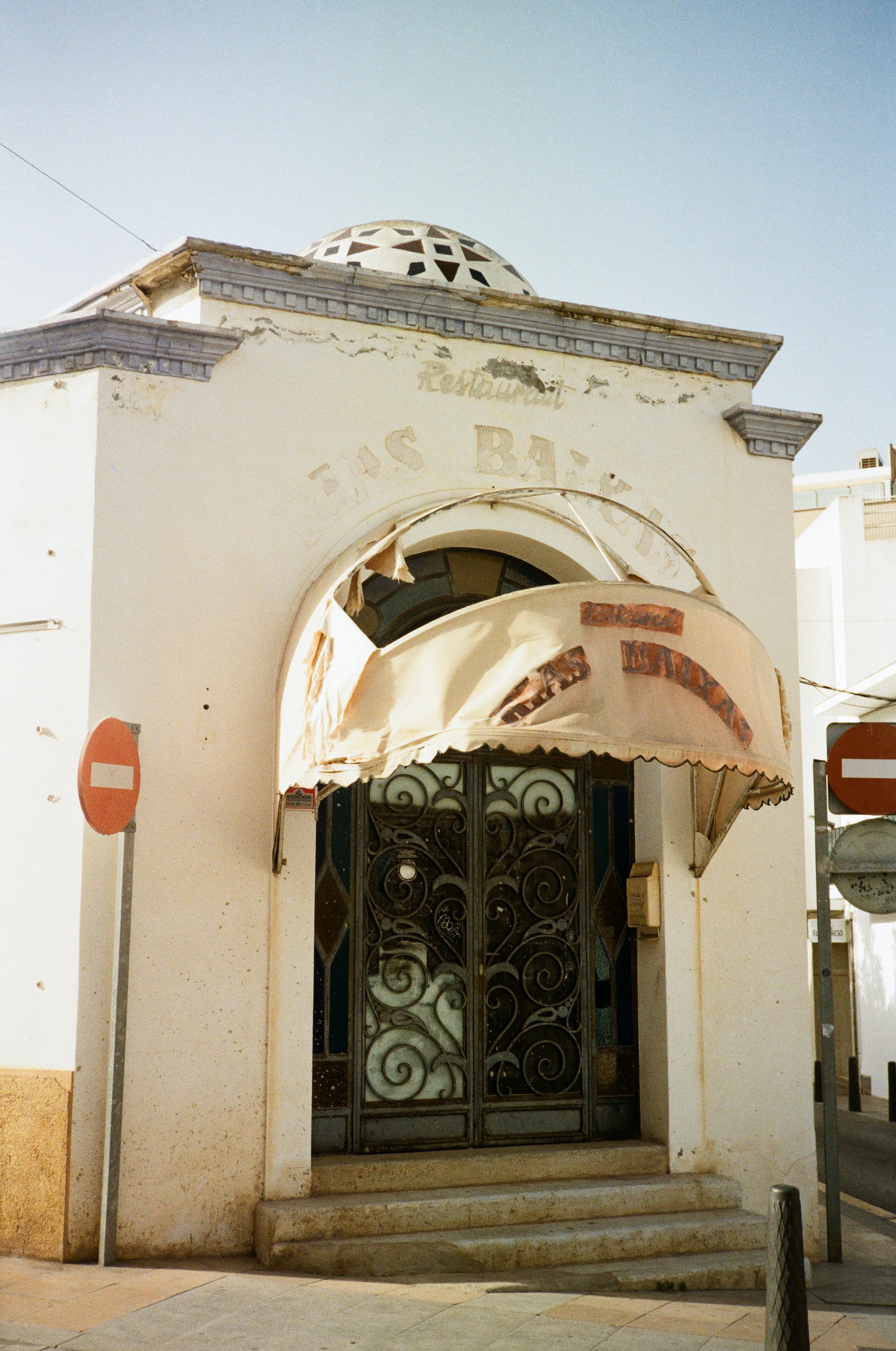 ibiza-mallorca-travel-photography-on-35mm-film-canon-portra-0007.jpg