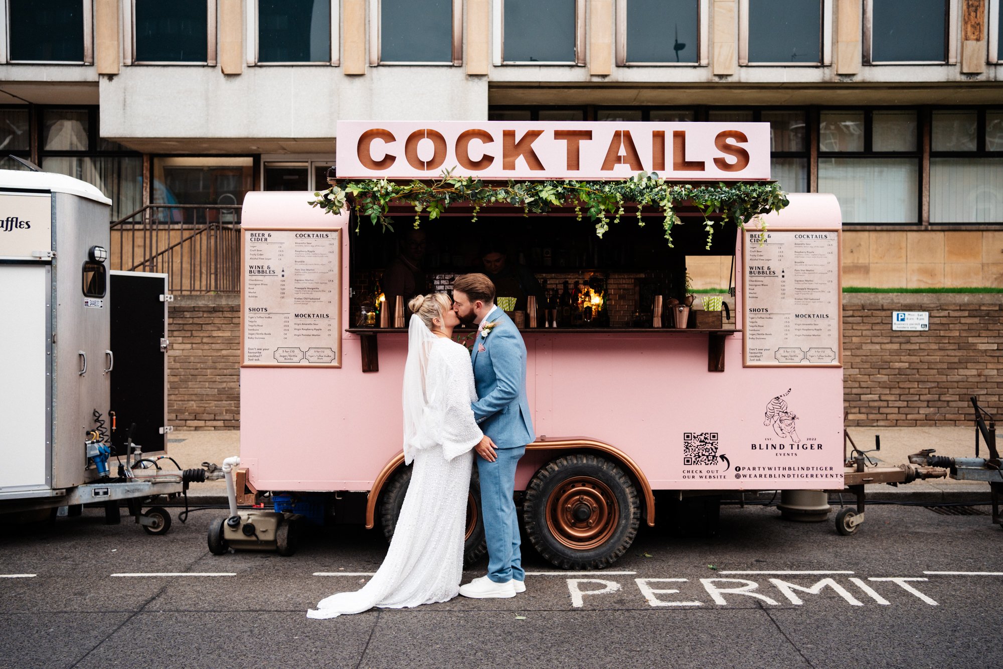 relaxed-north-yorkshire-wedding-town-hall-city-newcastle-york-leeds-wedding-photographer-0026.jpg