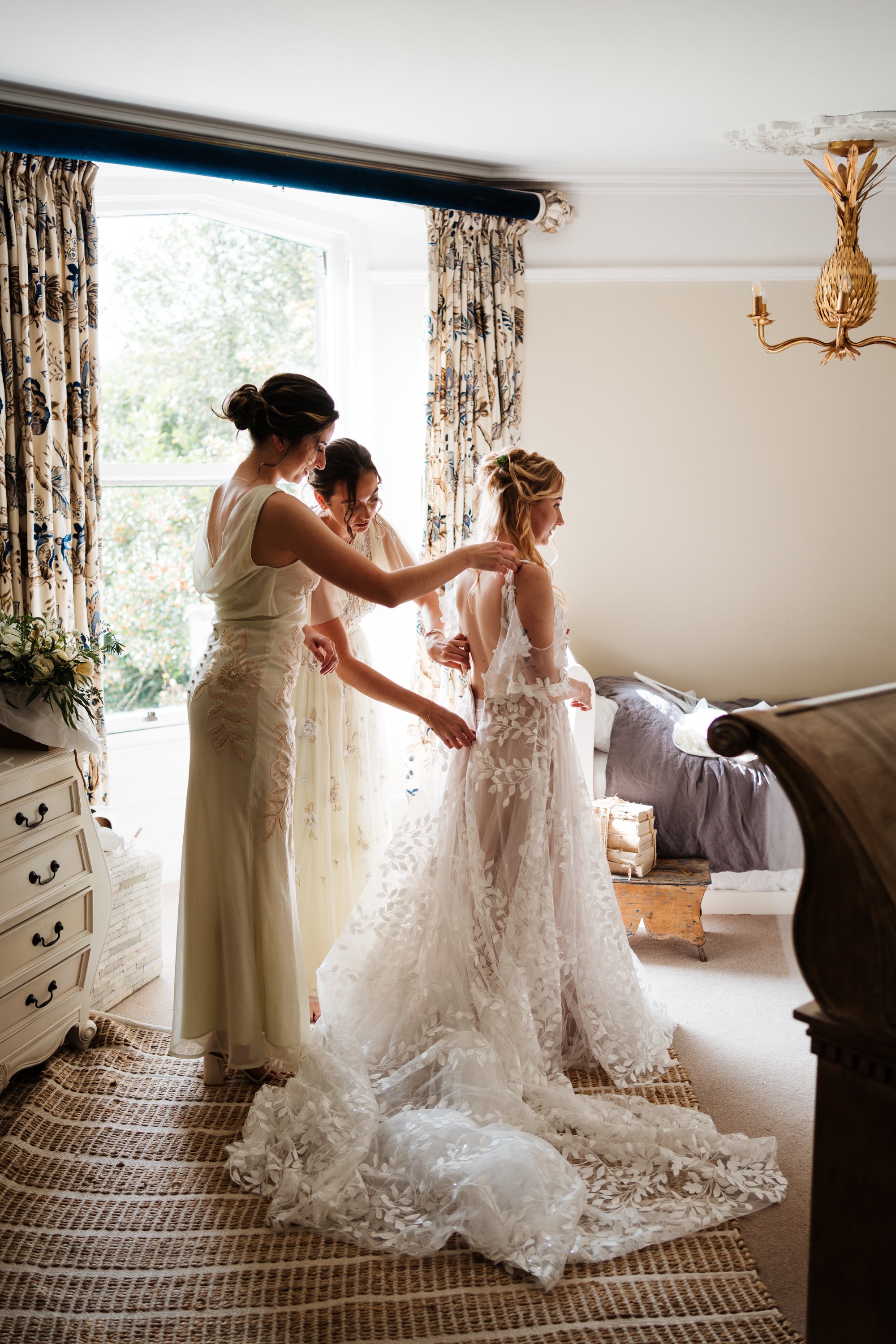 tithe-barn-bolton-abbey-skipton-yorkshire-wedding-photographer-0018.jpg