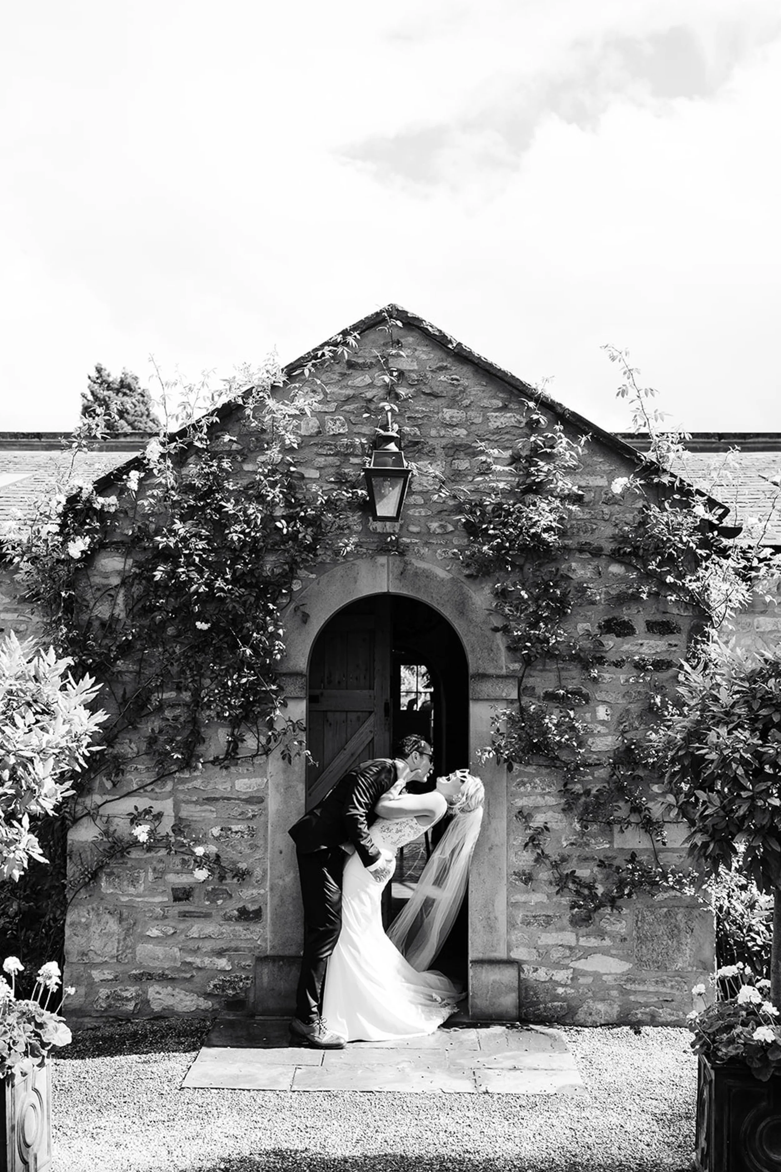 luxury-editorial-relaxed-wedding-photography-destination-north-east-uk-0019.jpg
