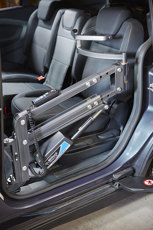 MPL Front Passenger Shot R 31222.jpg