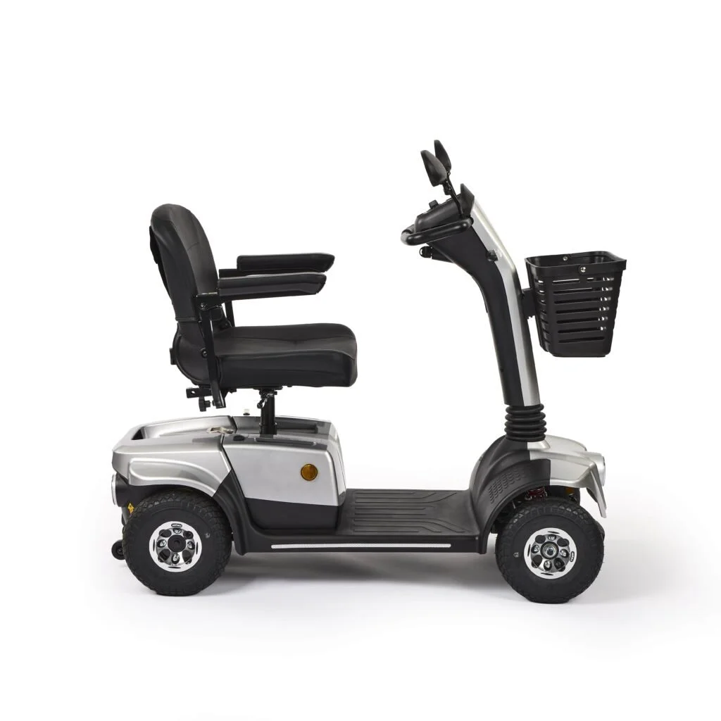E-Move-4-06.jpg