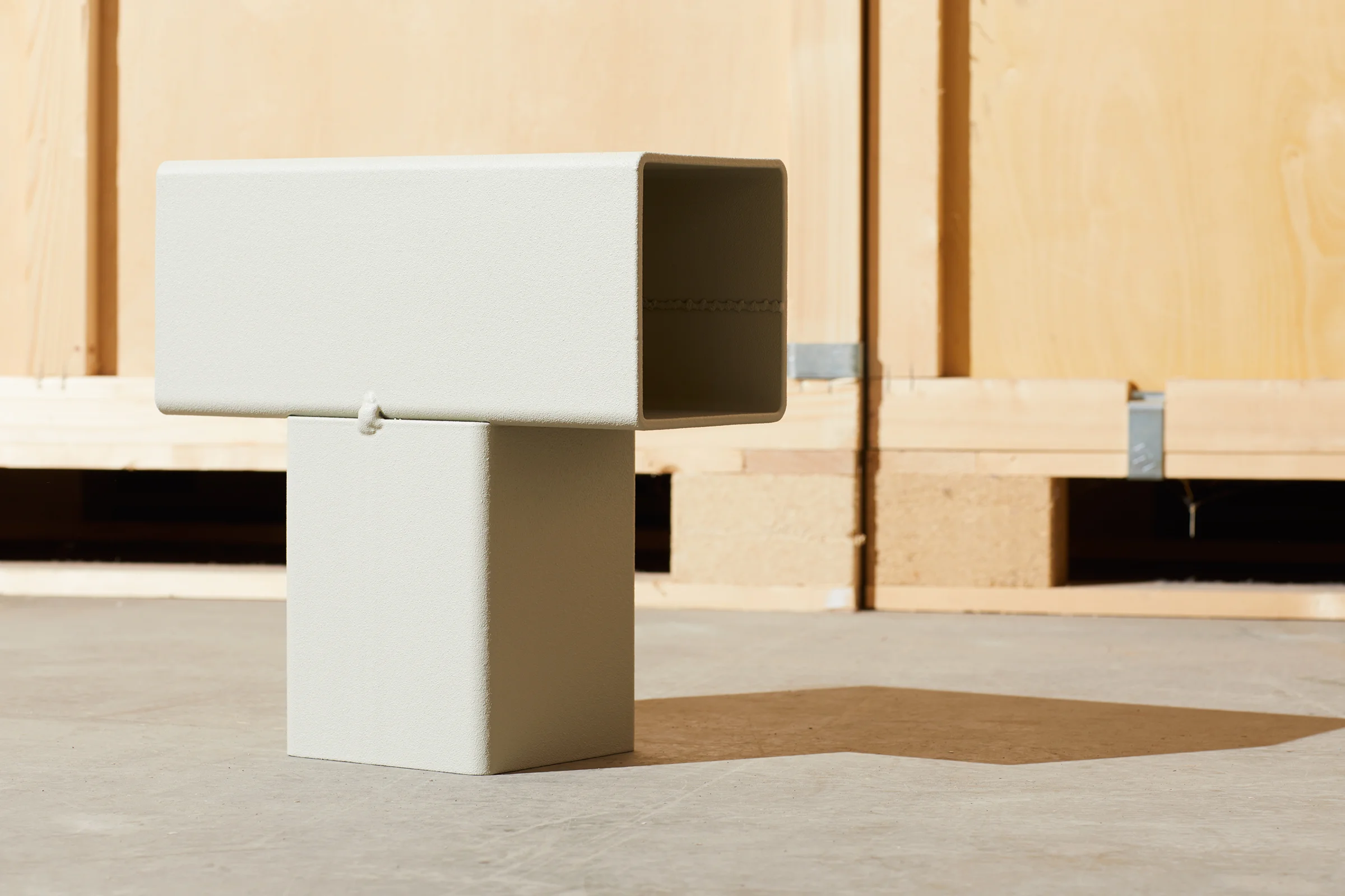 SHOT_14_BEIGE_SIDE_TABLE_2222.jpg
