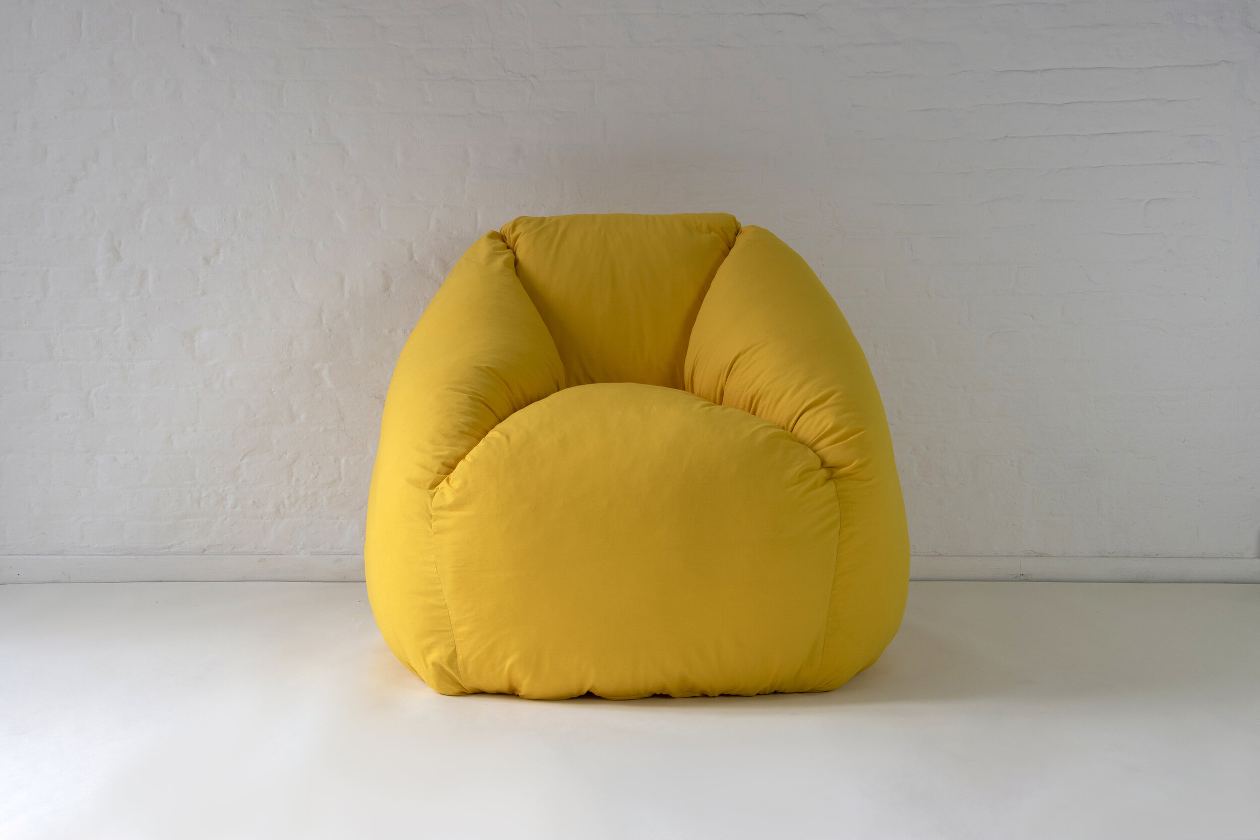 Puffer armchair by Philippe Malouin final.jpg