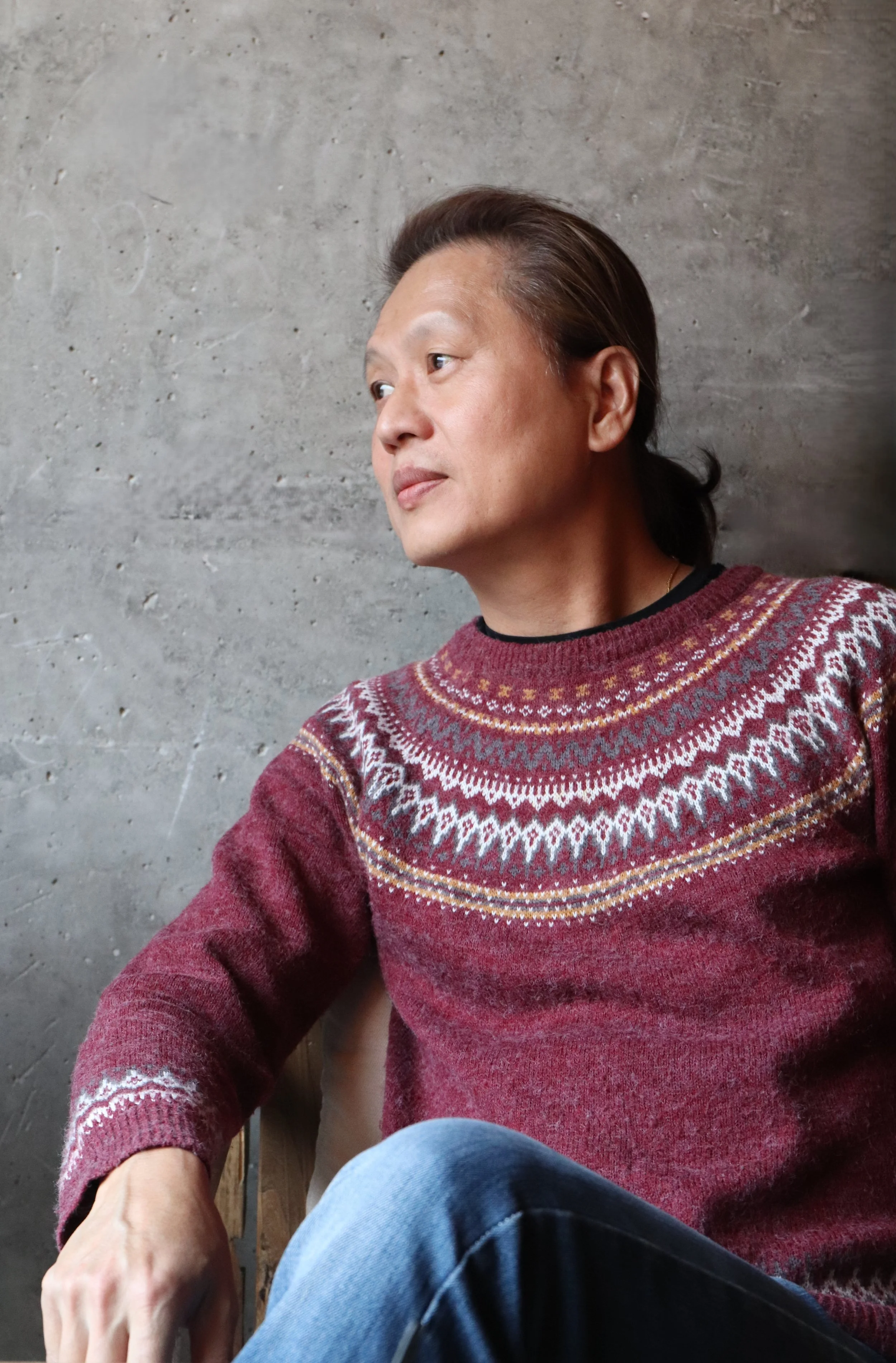 藏身——與妻在希臘 / In Hiding — with my wife in Greece by Gabriel Wu Yeow Chong