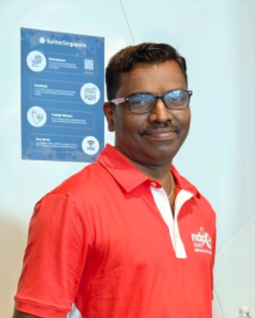 திரைச்சீலையும் மரக்கிளையும் / The Curtain and The Tree Branch by G. Elangovan