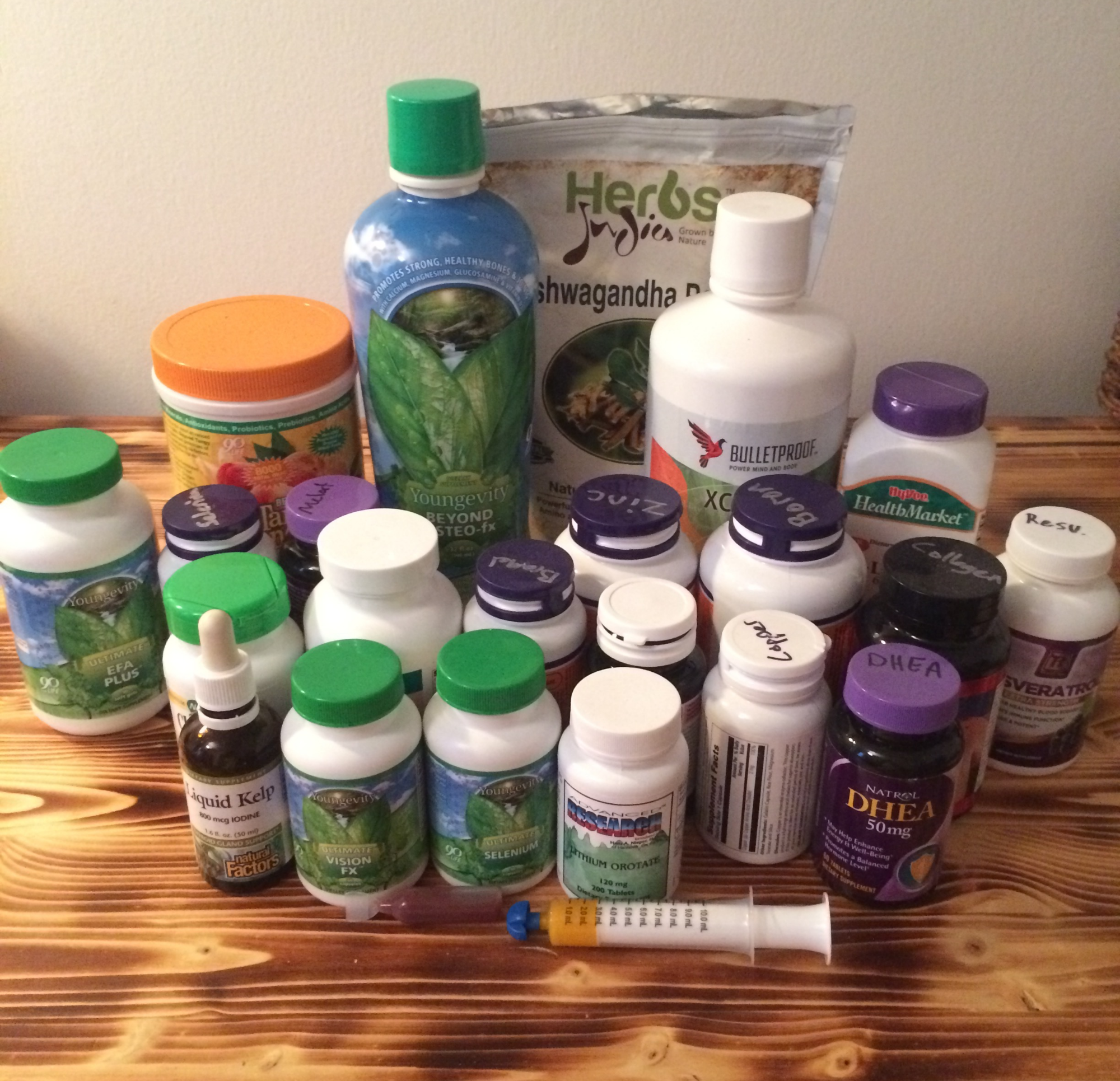 Choosing the supplements that will offer the greatest benefit can be difficult. It seems every week there is a new study reporting some of the latest findings of a newly developed supplement that can cure this or help that. Find out what to look for in choosing a supplement and find out how to select a high quality product. 