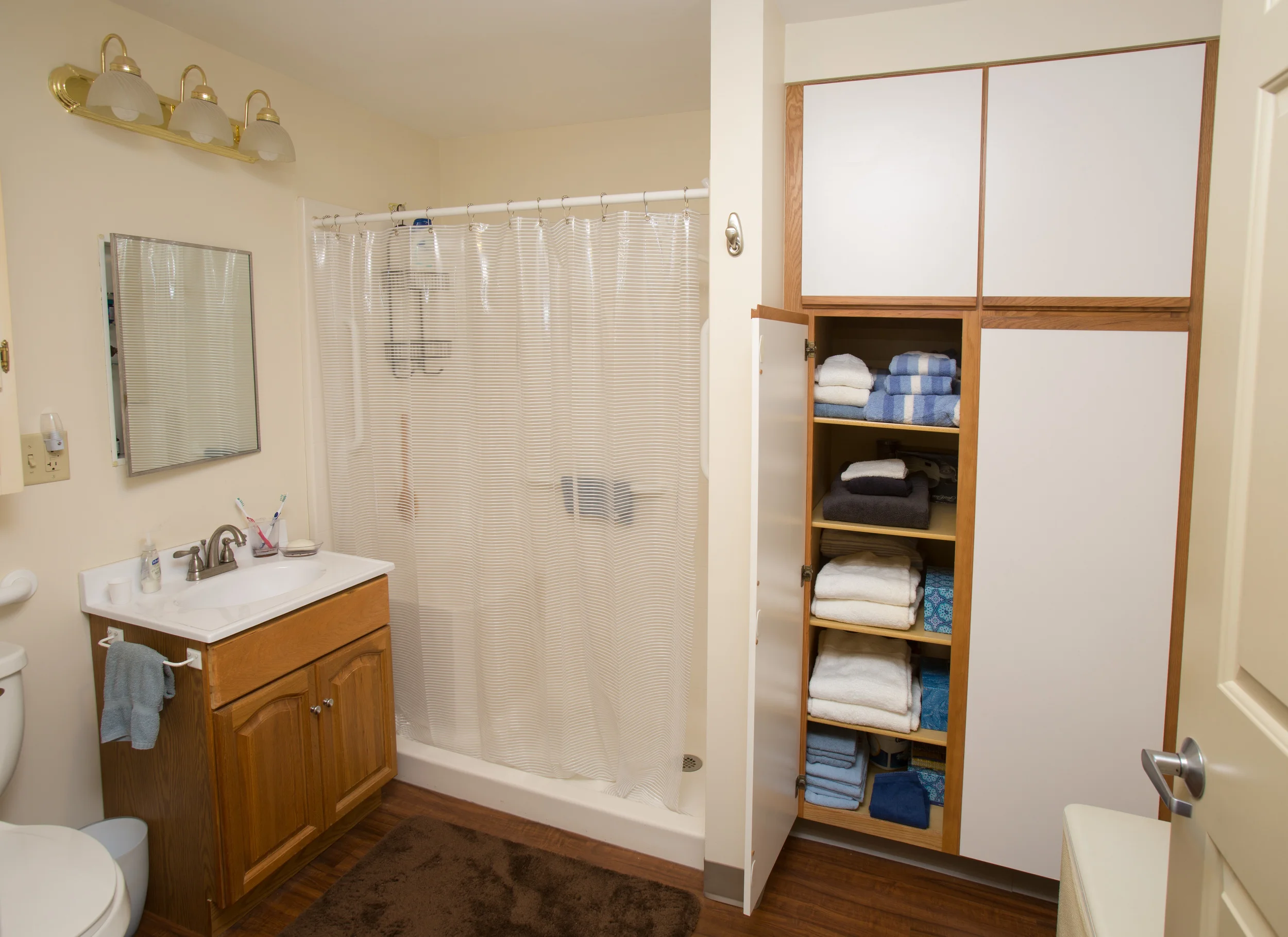 Independent Senior Apartment New Hartford, NY The Community at Sunset