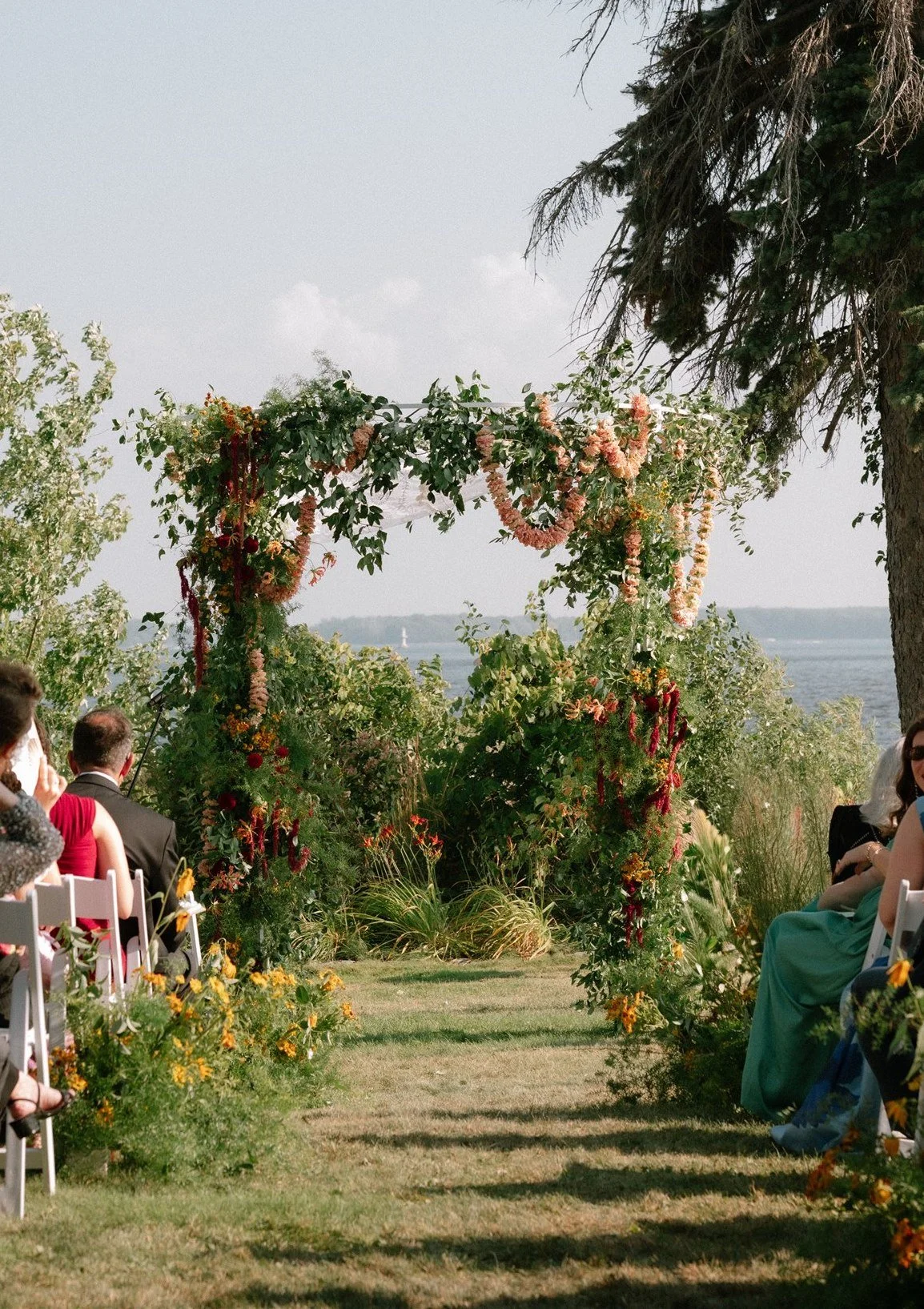 forest-and-stream-club-summer-wedding-julia-garcia-prat-destination-wedding-photography-461.jpg
