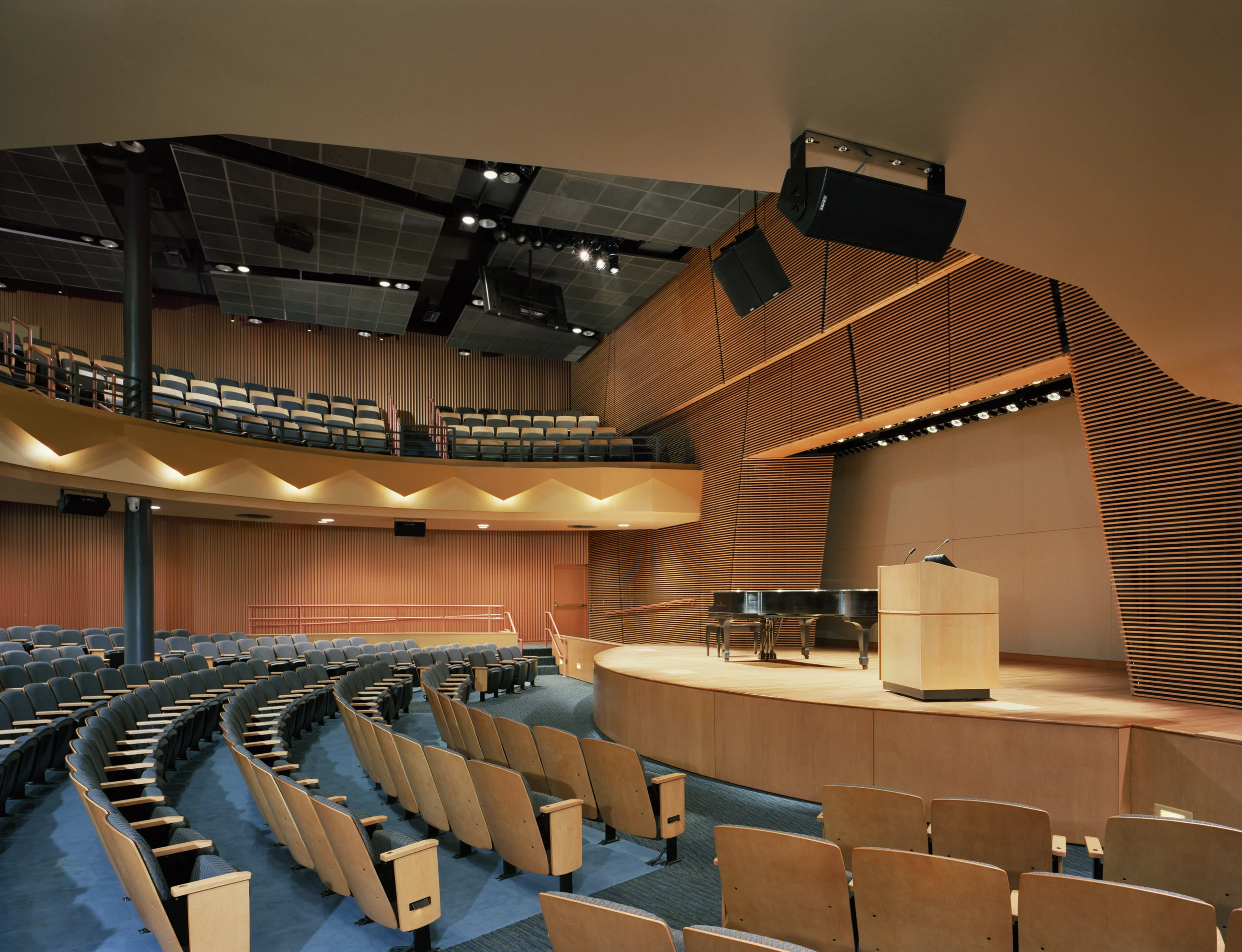 cowin center stage view left L.jpg
