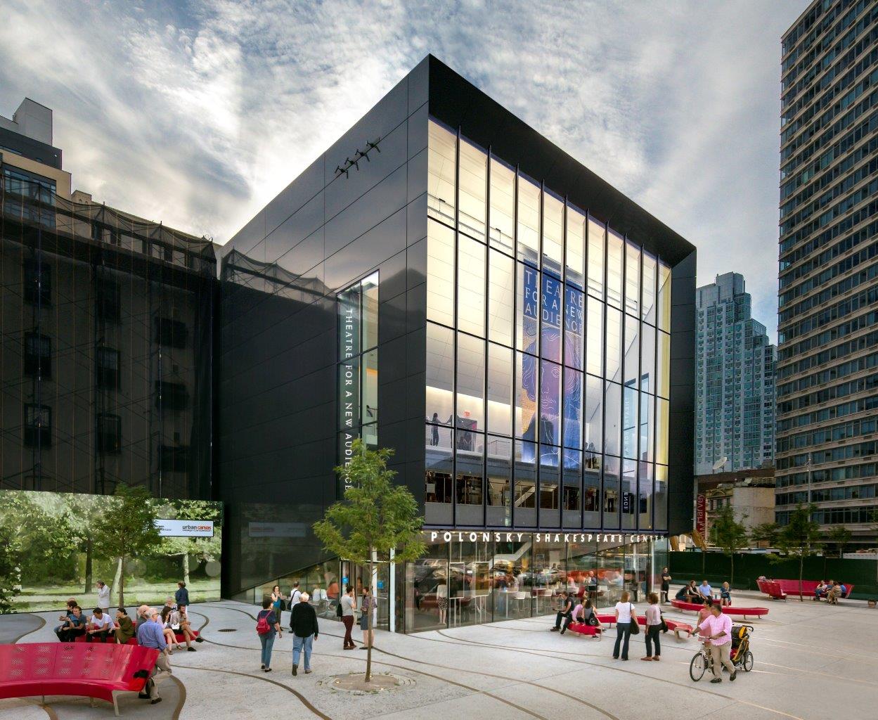 Theatre for a New Audience Polonsky Shakespeare Center Brooklyn, NY H3’s design for the new Theatre for a New Audience building in the Brooklyn Academy of Music (BAM) Cultural District reflects the new building’s function as a laboratory for mode