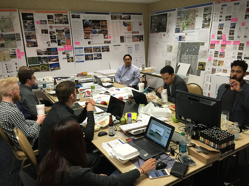 Auburn War Room 4_150px.jpg