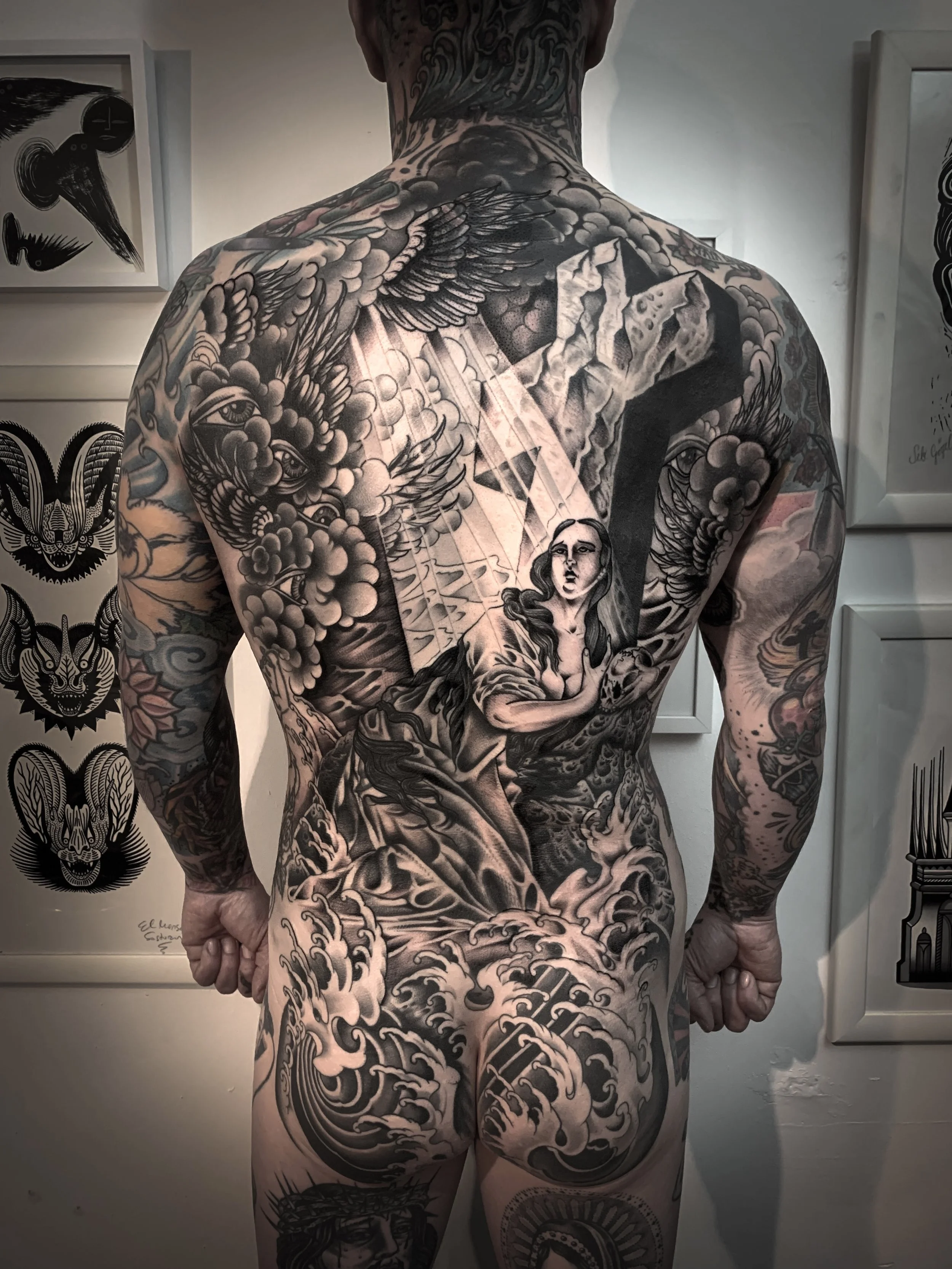 christian-otto-traditional-blackwork-large-scale-back-tattoo-los-angeles.jpg