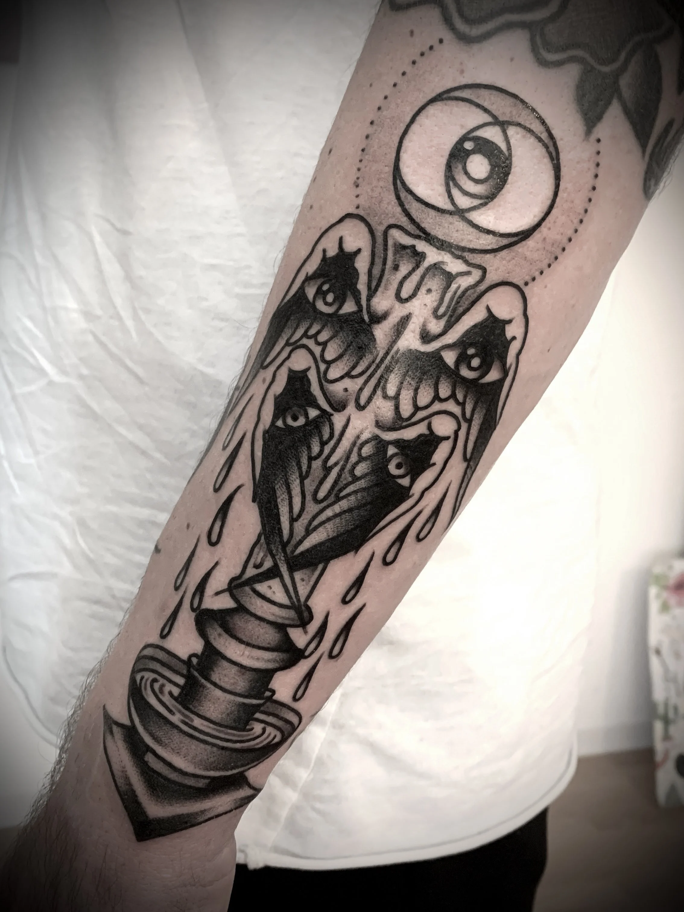 christian-otto-traditional-blackwork-as-below-so-above-los-angeles.JPG